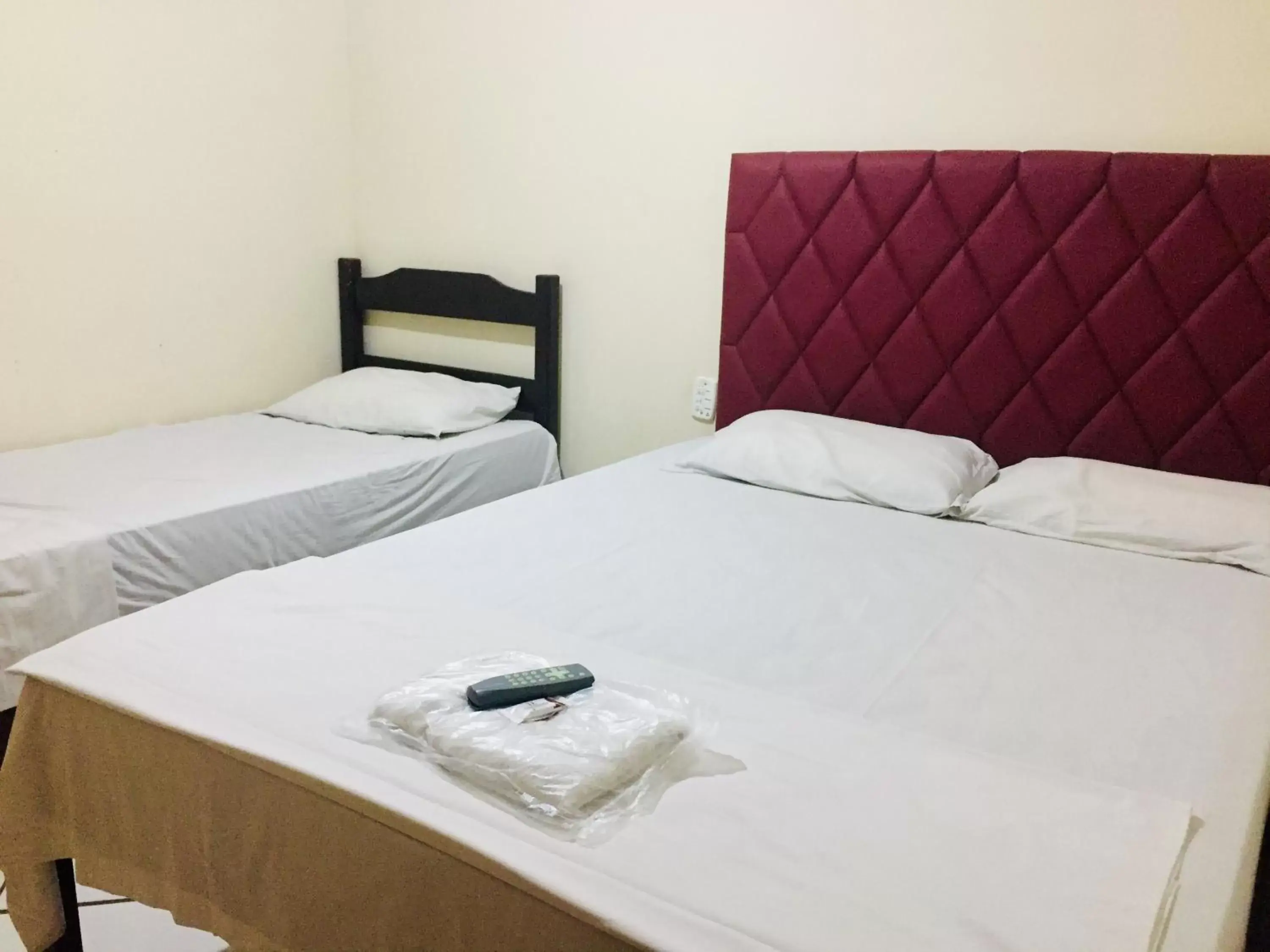 Luxury Triple Room in Hotel Oliveira - By UP Hotel Luxury Triple Room in Hotel Oliveira - By UP Hotel