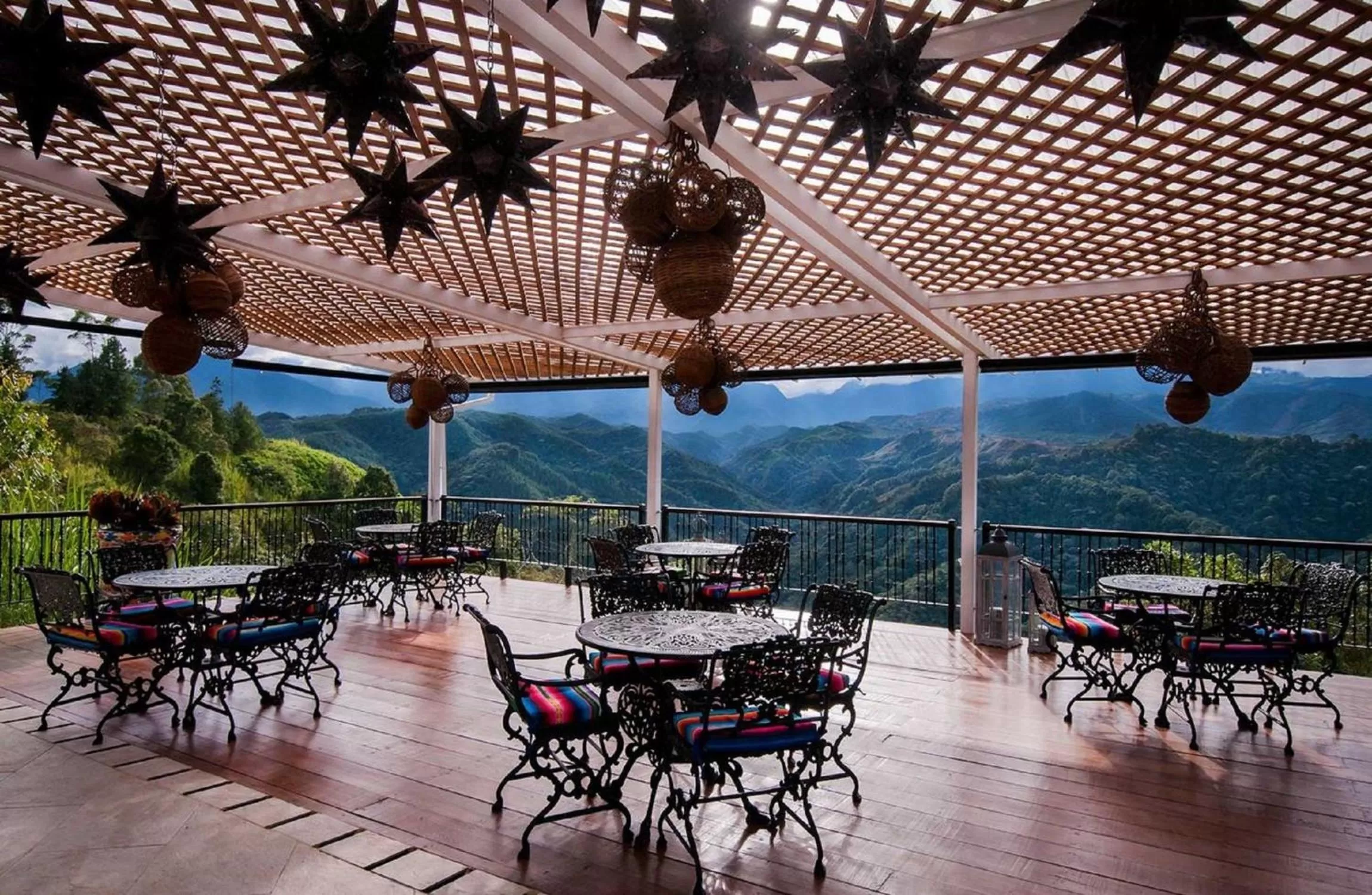 Restaurant/Places to Eat in Hotel Reserva Monarca