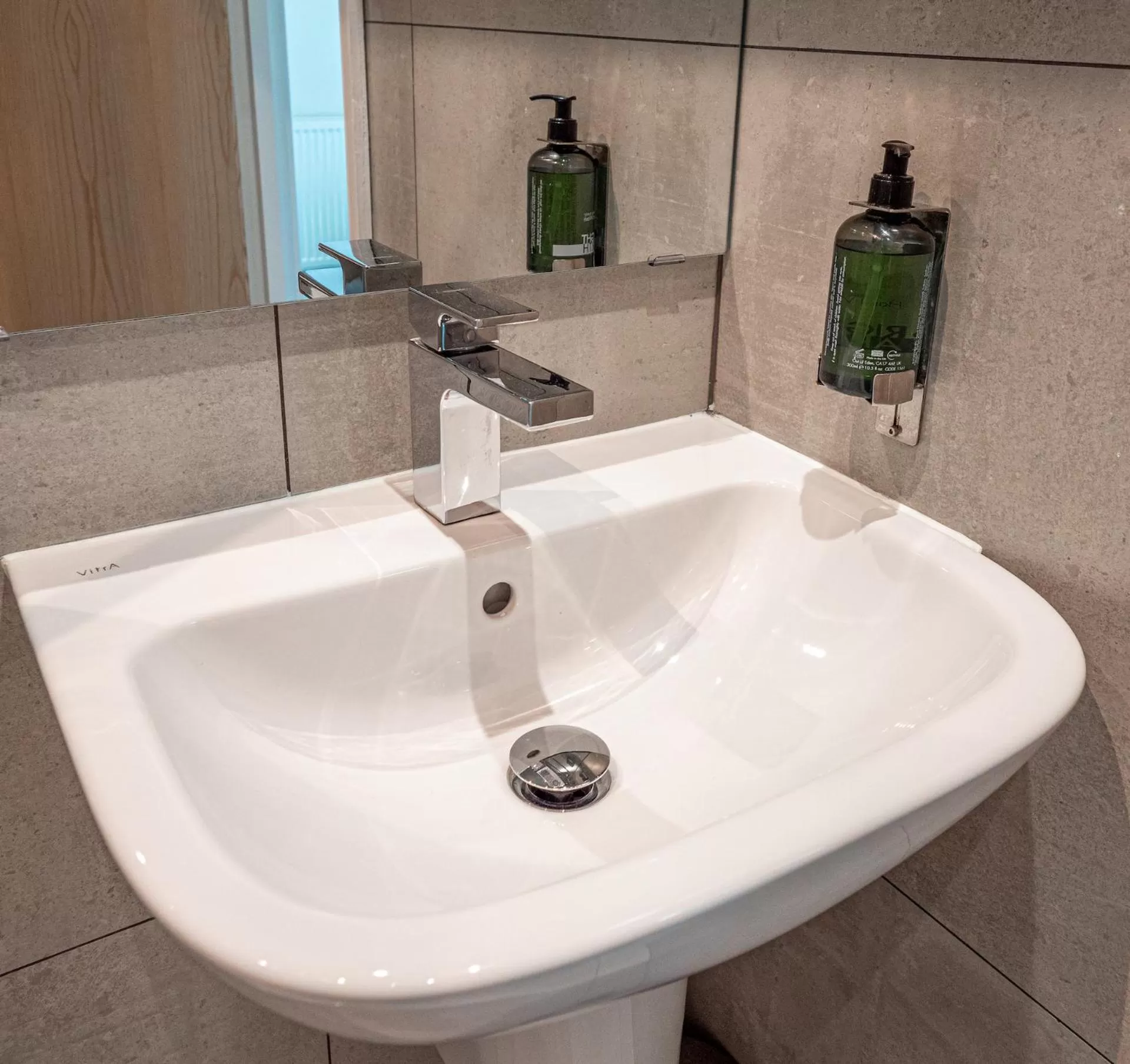 Bathroom in Maiden Oval