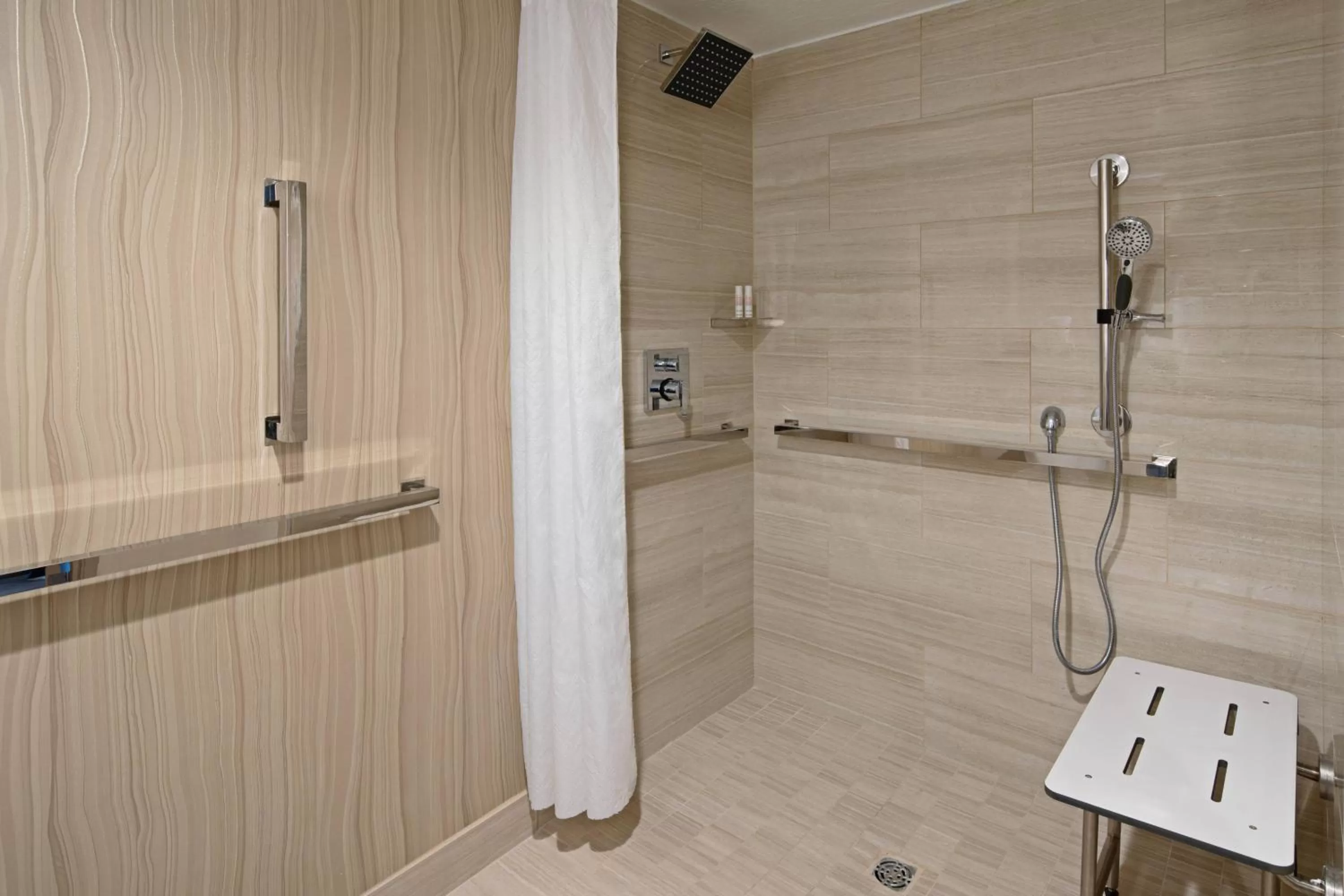 Bathroom in Tucson Marriott University Park