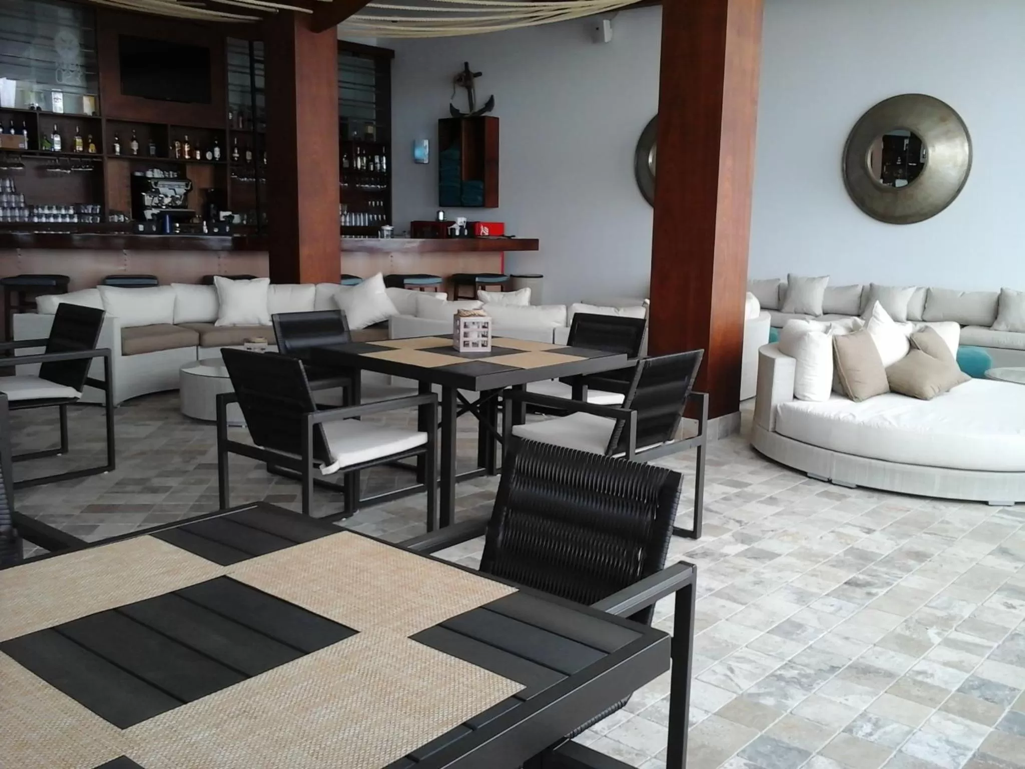 Lounge or bar, Restaurant/Places to Eat in Hotel Poseidon