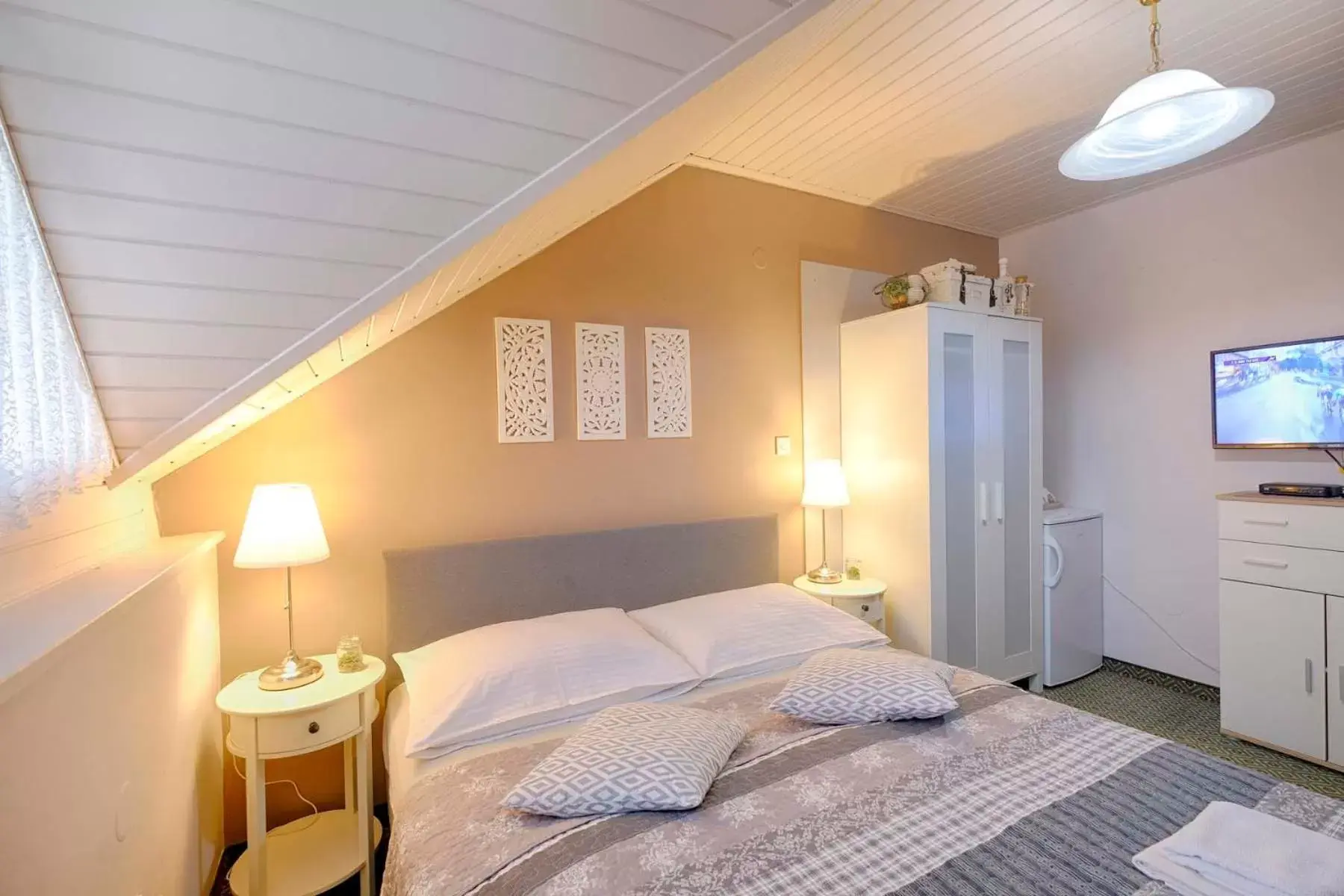 Bedroom for 6 People in Penzion Park Bedroom for 6 People in Penzion Park