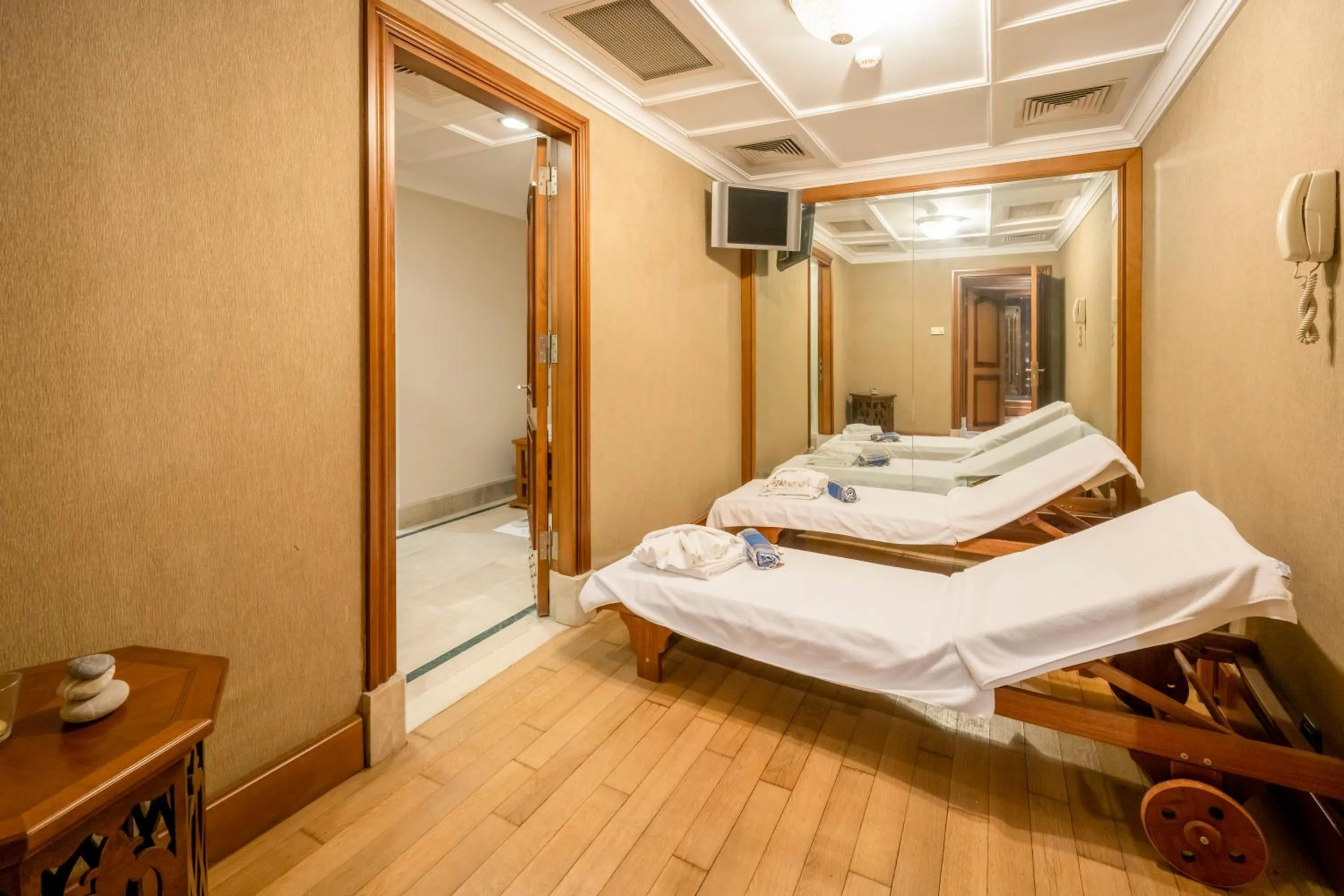 Sauna, Bed in The Central Palace Taksim