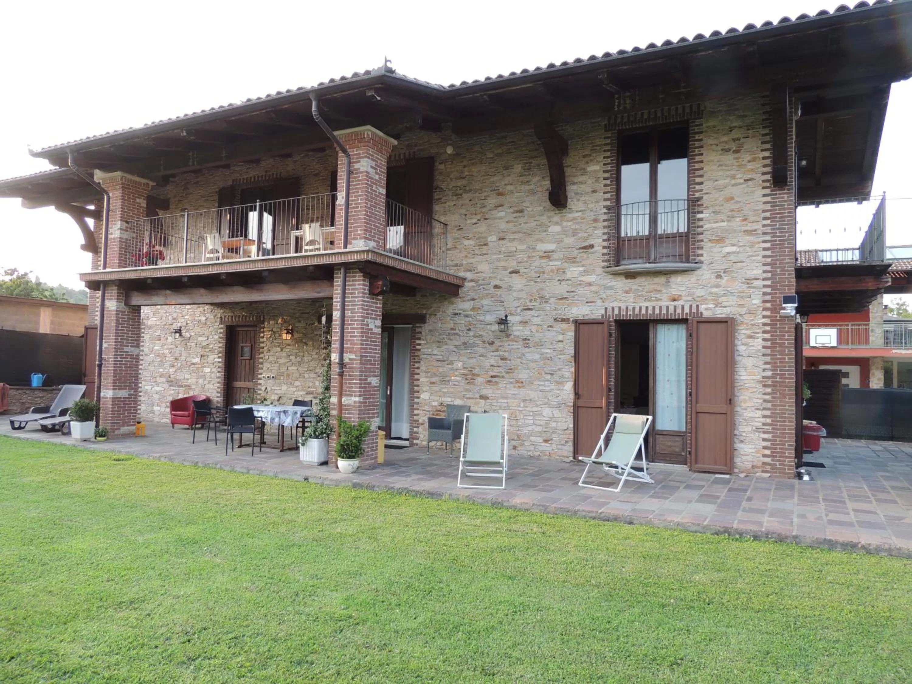 Property Building in B&B CASA BELLA COMBA