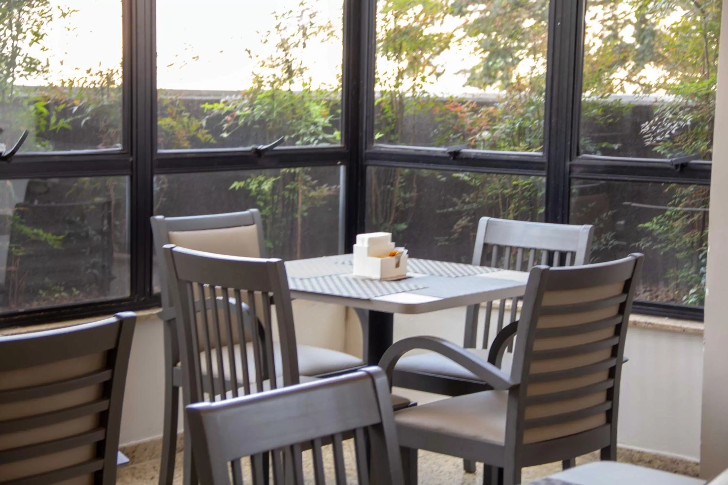 Aparthotel Twin Towers