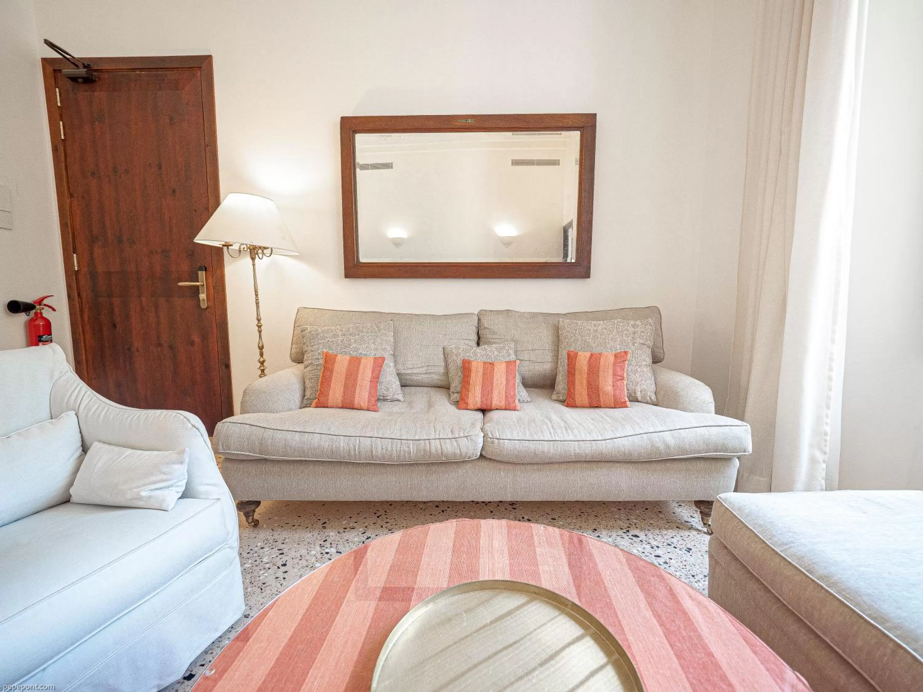 Living room, Bed in Ca'n Puig de Sòller