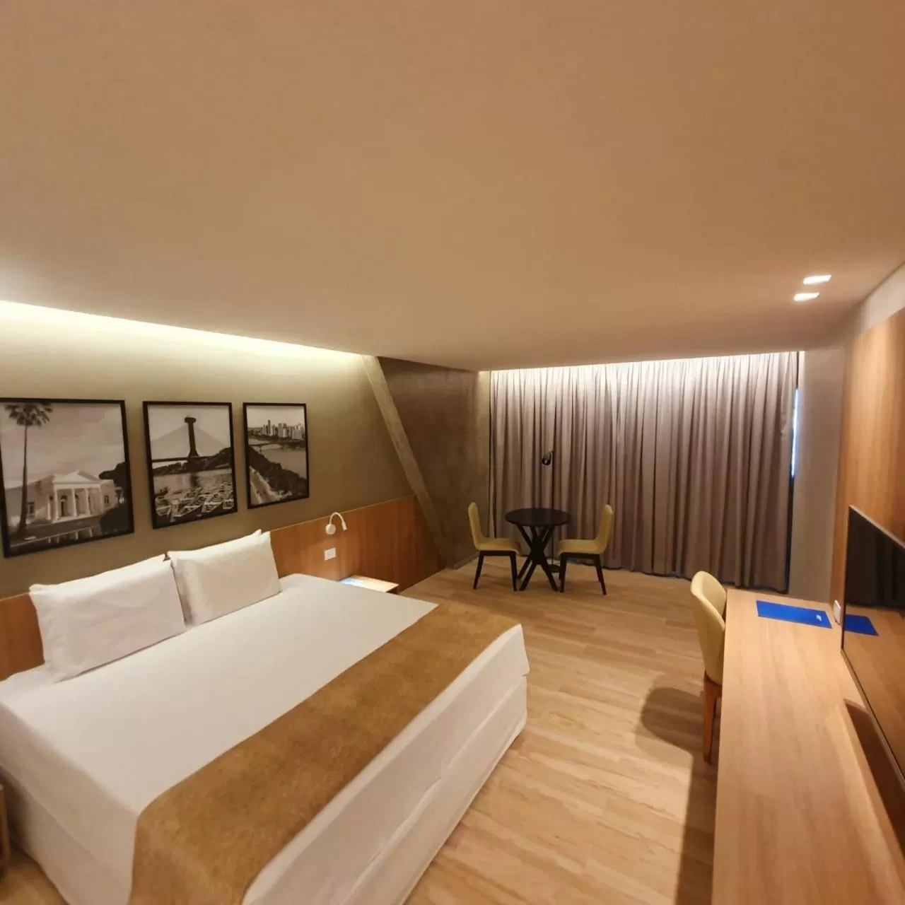 Bed in Blue Tree Towers Rio Poty