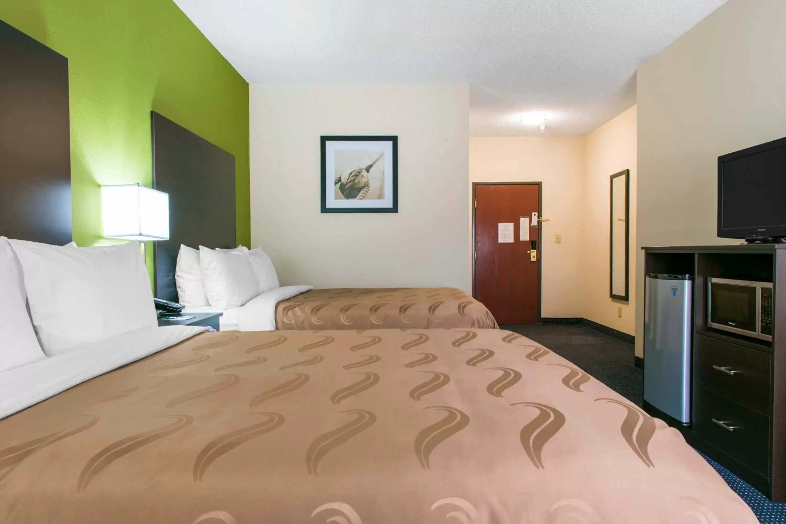 Queen Room with Two Queen Beds - Non-Smoking in Quality Inn & Suites Anderson I-69 Queen Room with Two Queen Beds - Non-Smoking in Quality Inn & Suites Anderson I-69