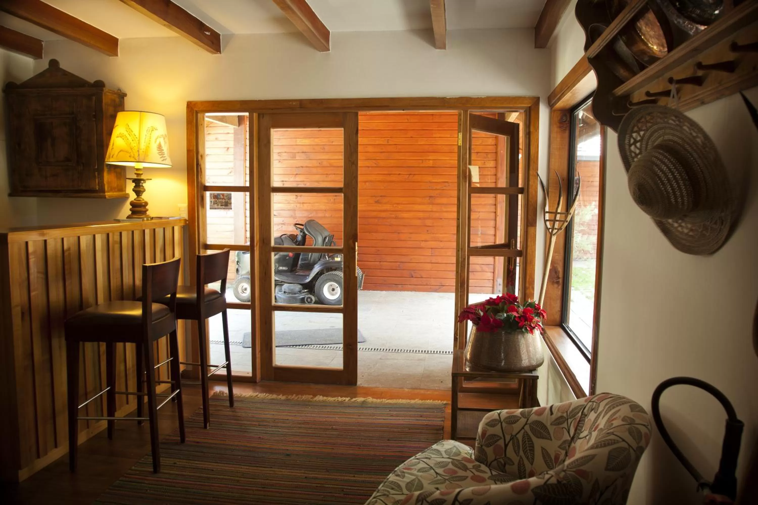 Lobby or reception in Hotel Posada del Río - Parque Metreñehue