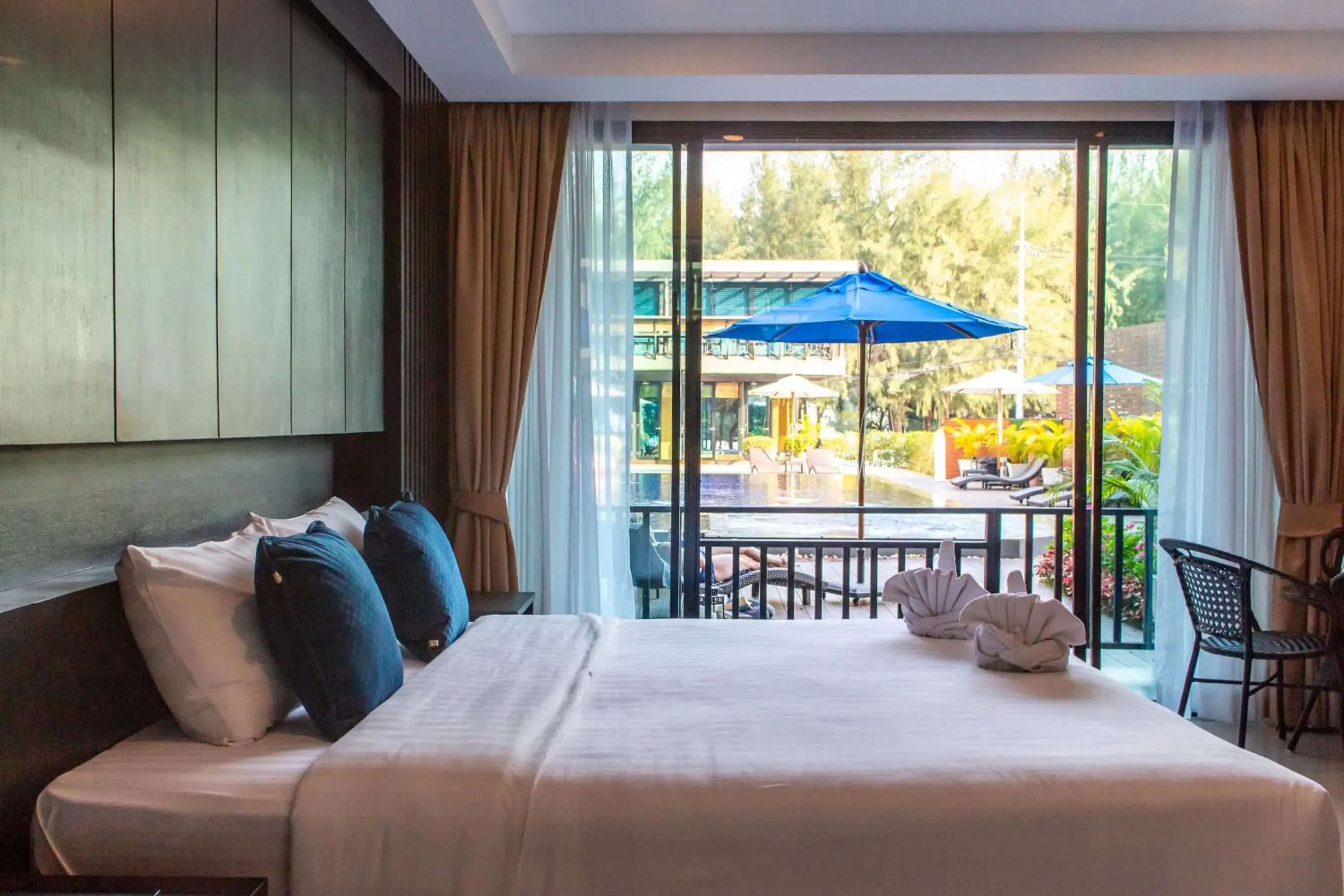 Deluxe Double Room with Pool Access in Sun Marina Cha-Am Deluxe Double Room with Pool Access in Sun Marina Cha-Am