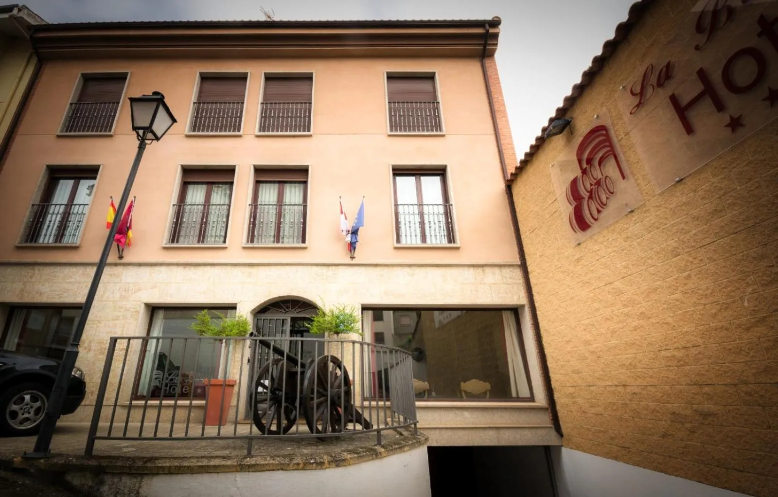 Property building in Hotel La Bodega