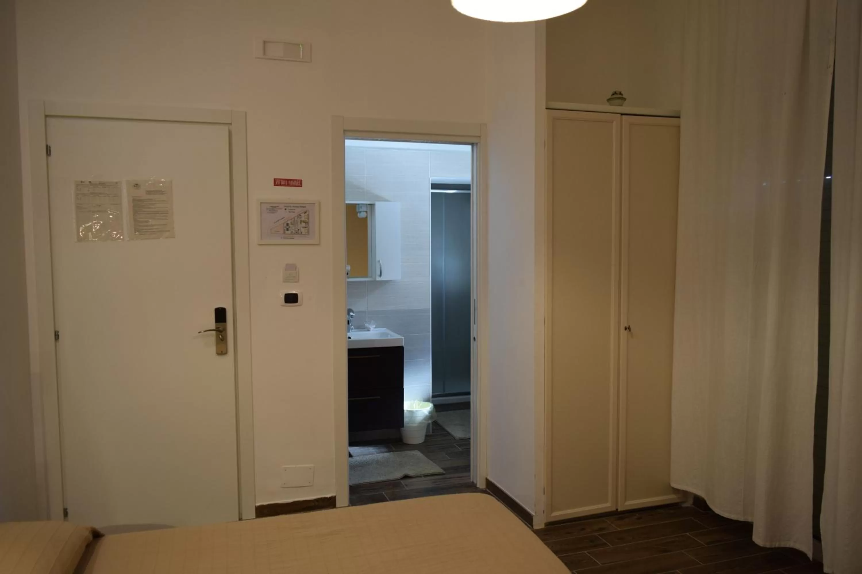 TV and multimedia, Bed in DomuS al Corso B&B