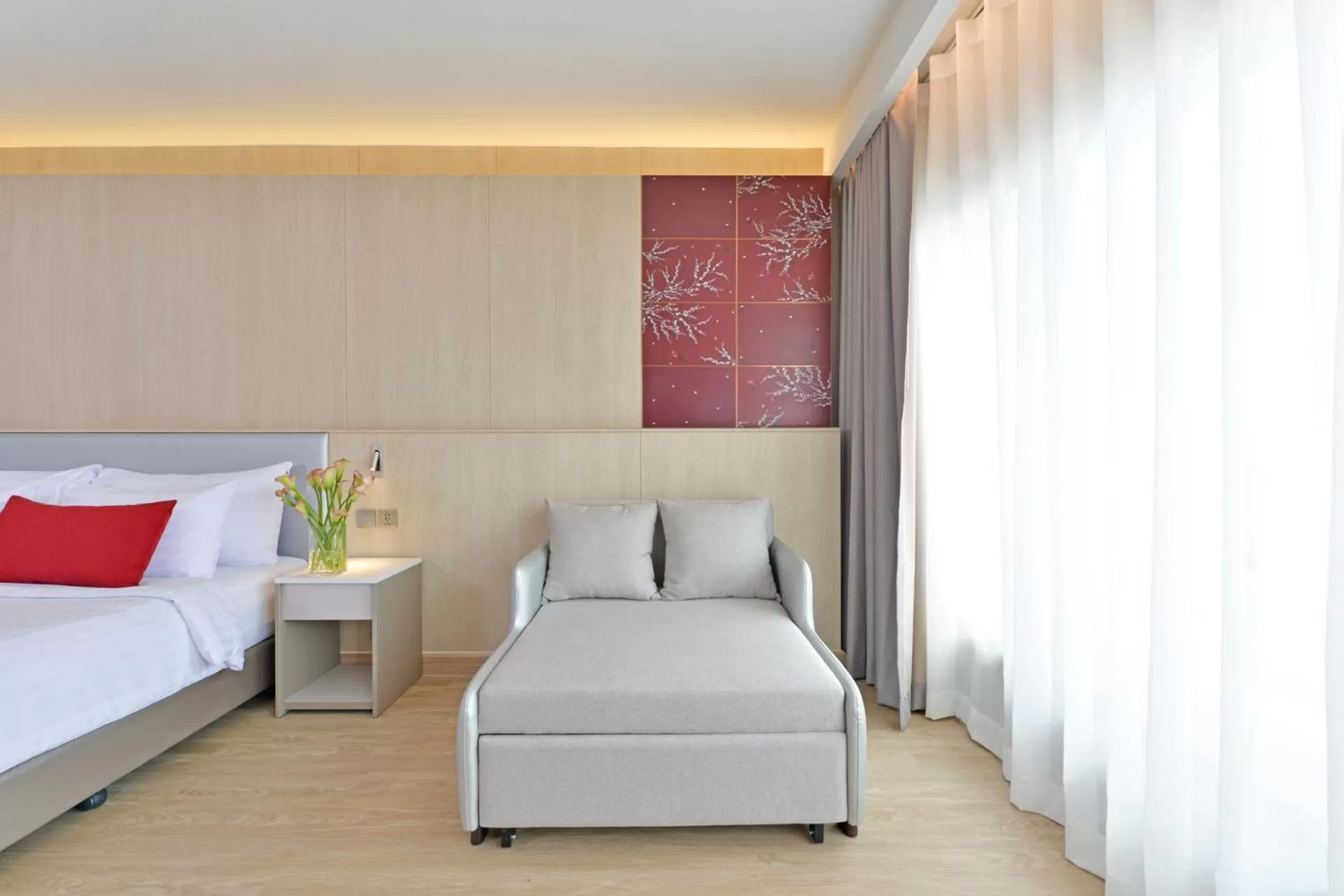 Bed in Centre Point Plus Hotel Pratunam