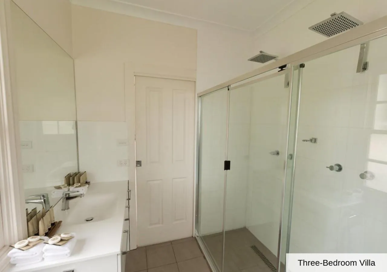 Bathroom in Pokolbin Village Estate