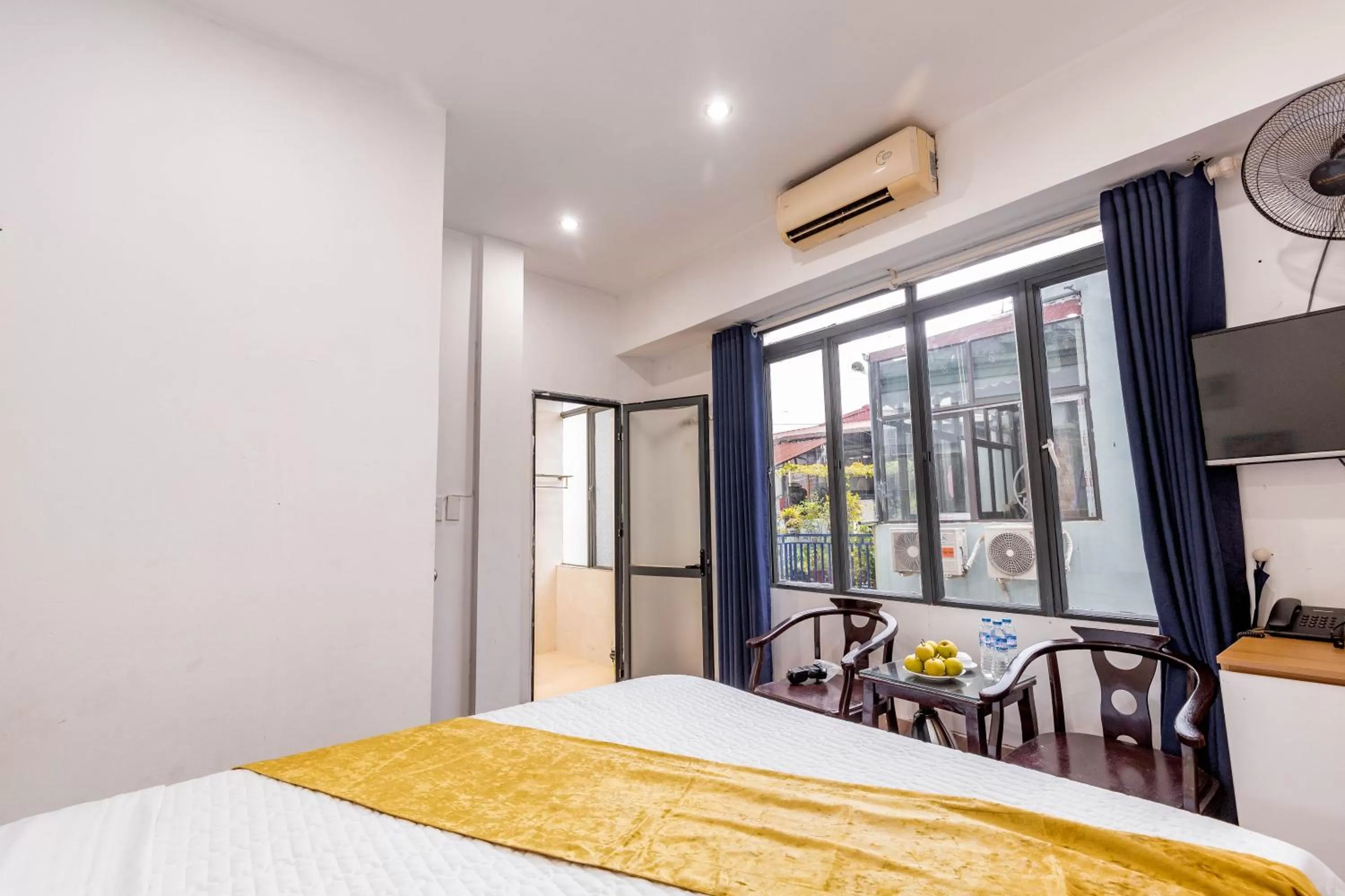 Bed in Hanoi View Legend Hotel