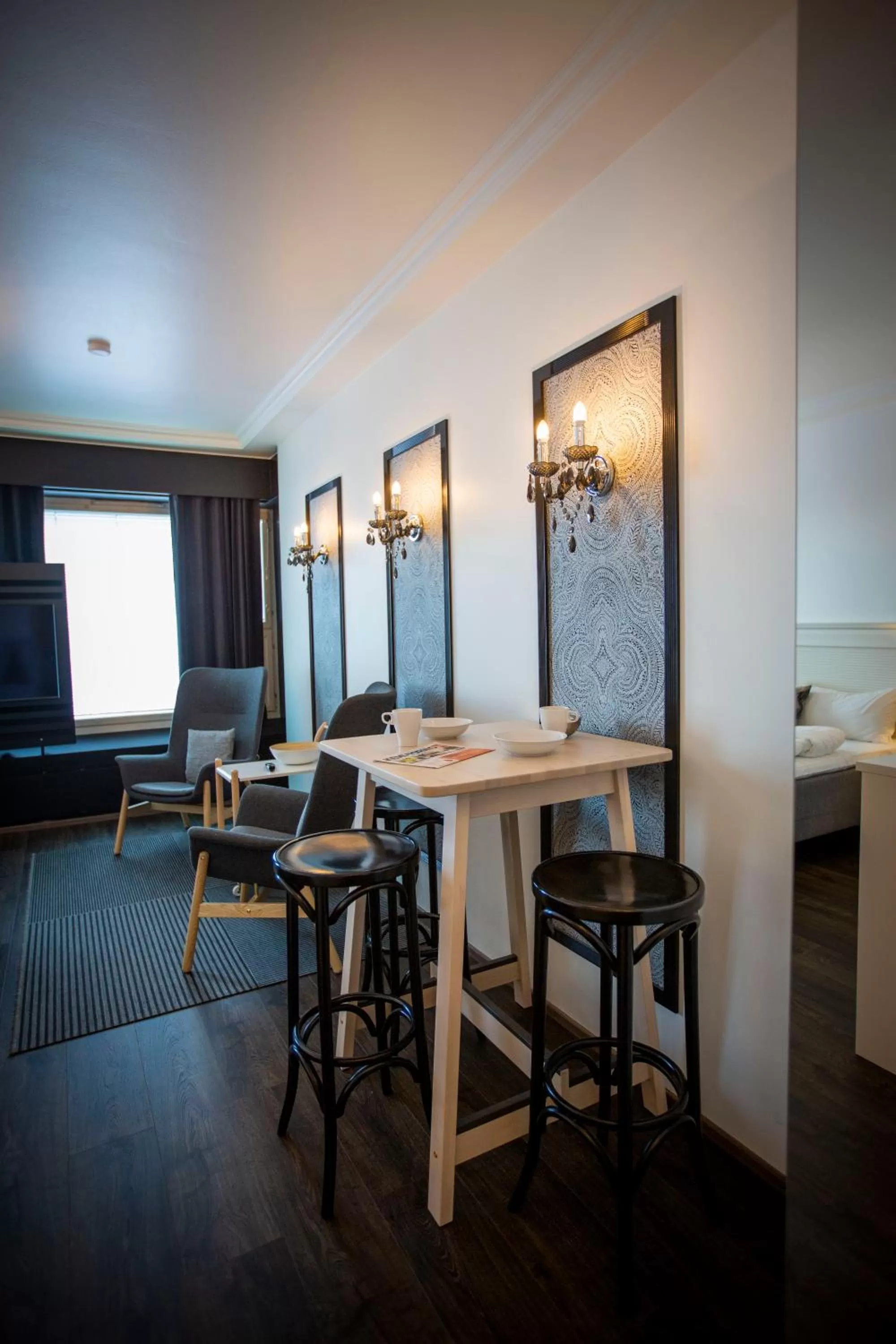 Seating area in Hotelli Olof