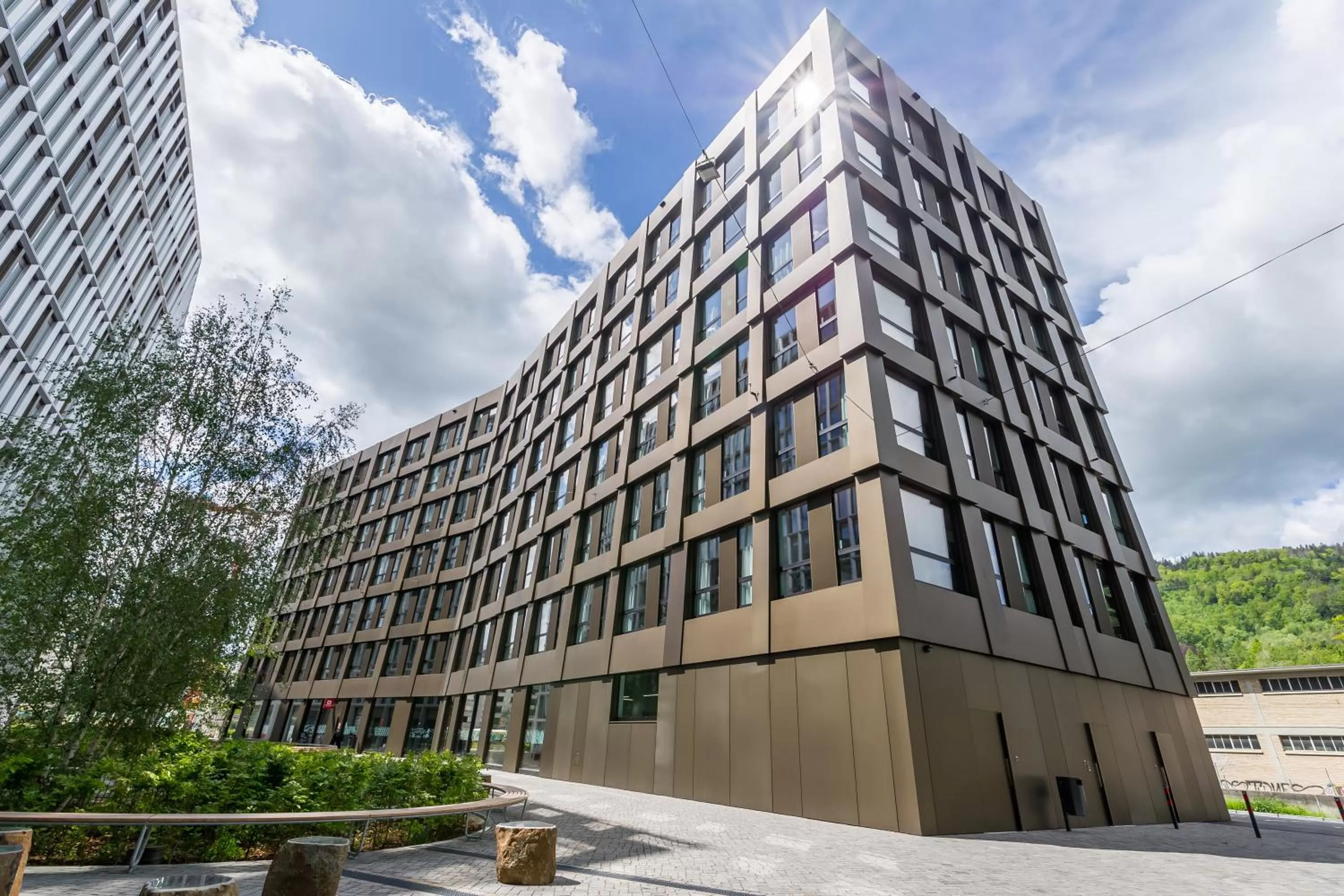 Facade/entrance, Property Building in MEININGER Hotel Zürich Greencity
