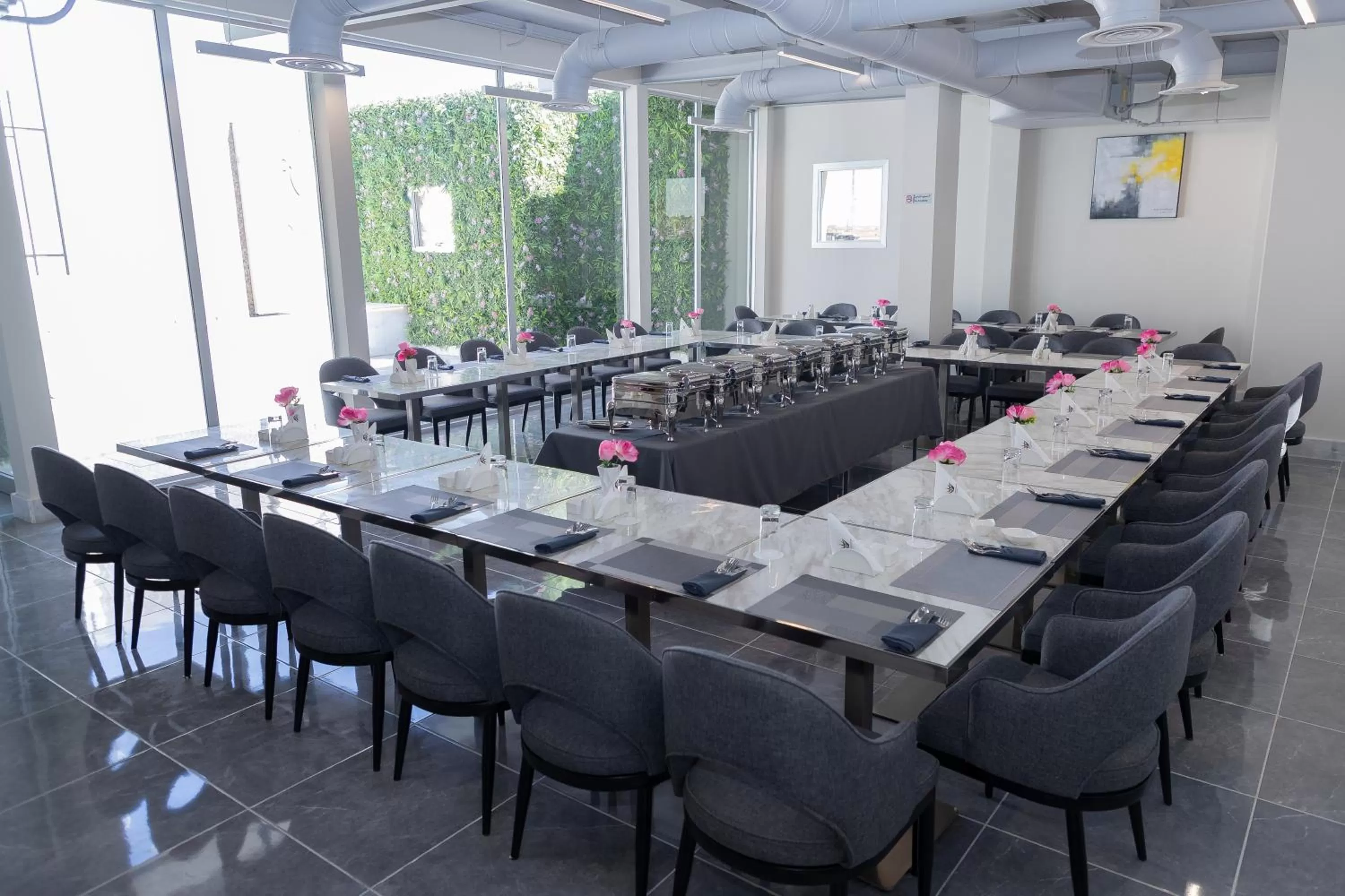 Restaurant/places to eat in Seven Palaces