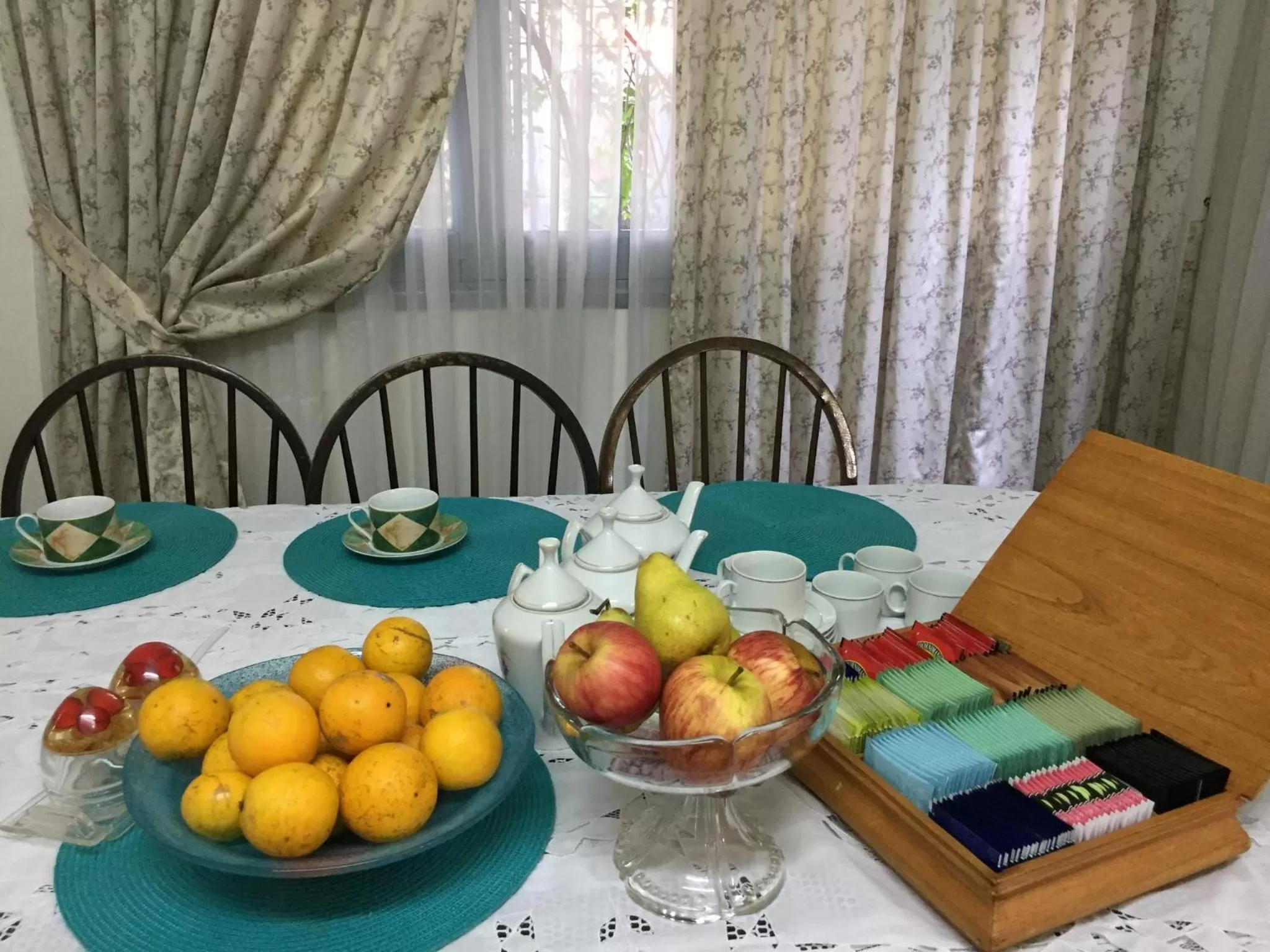 Breakfast in Granados B&B