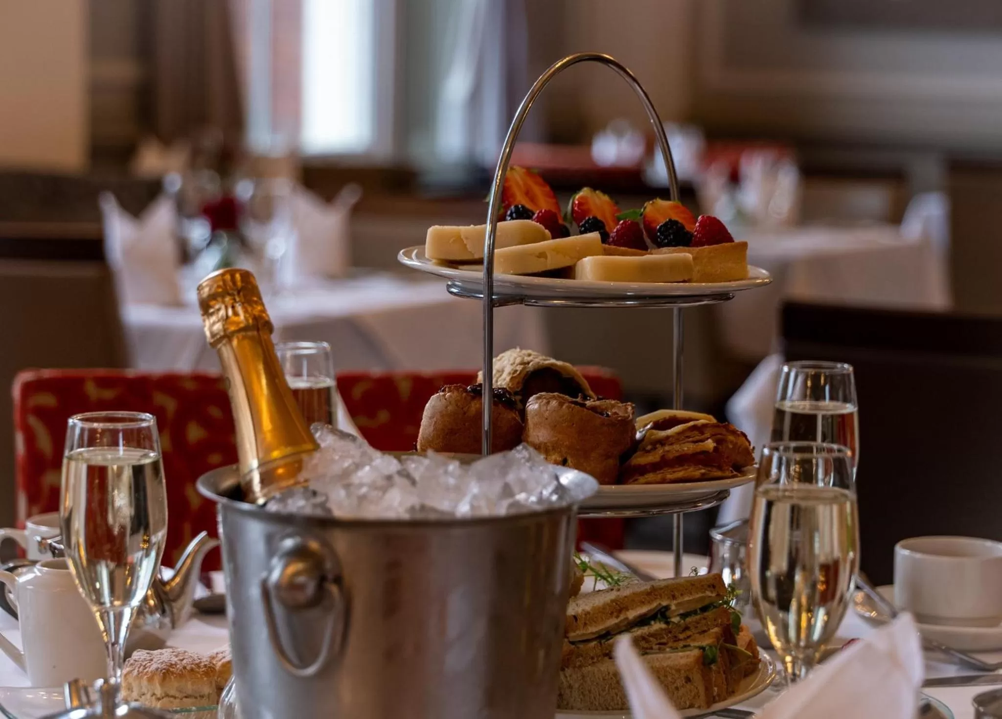 Restaurant/places to eat in Crowne Plaza Royal Victoria - Sheffield by IHG