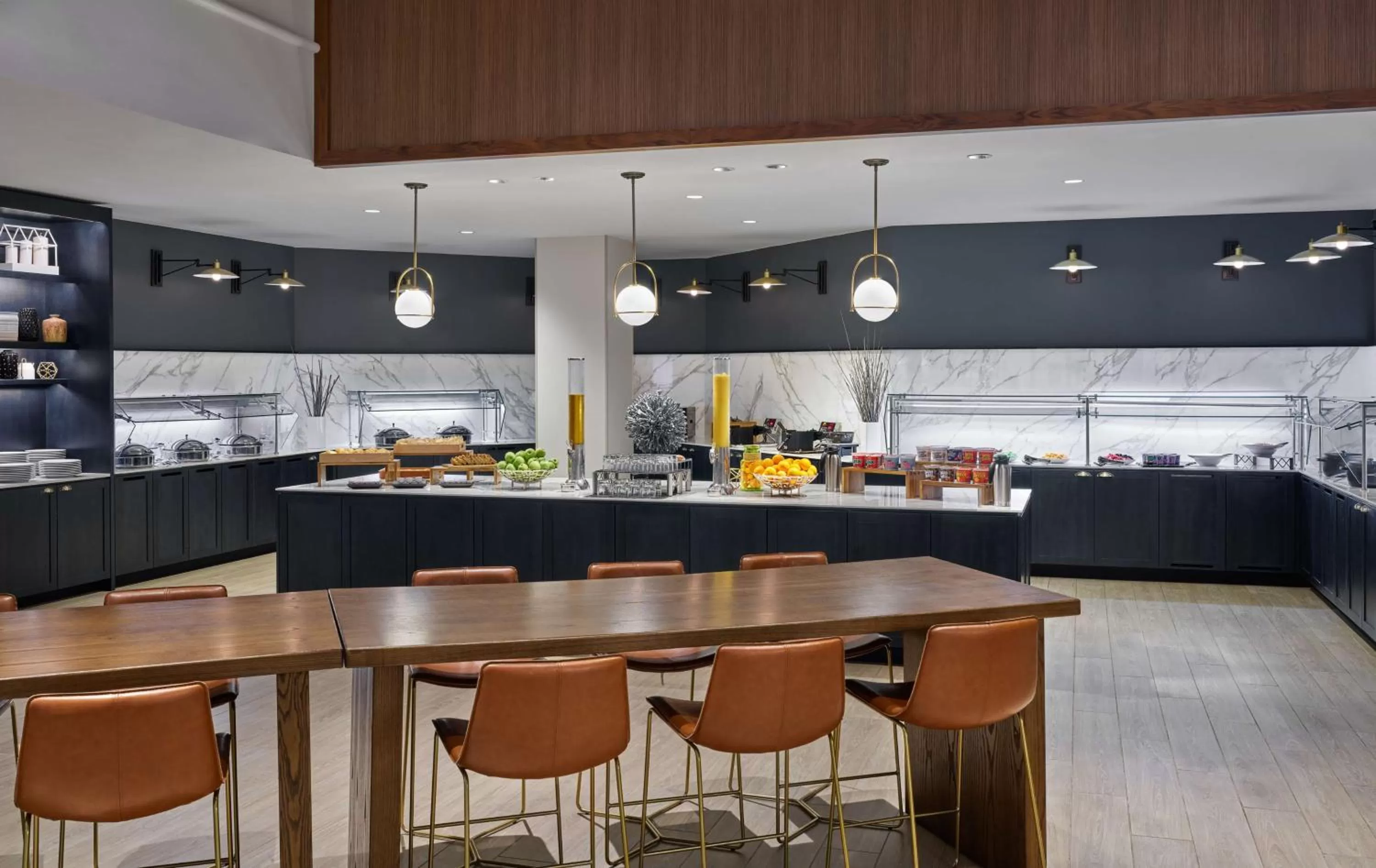 Restaurant/places to eat in Hilton Atlanta Airport