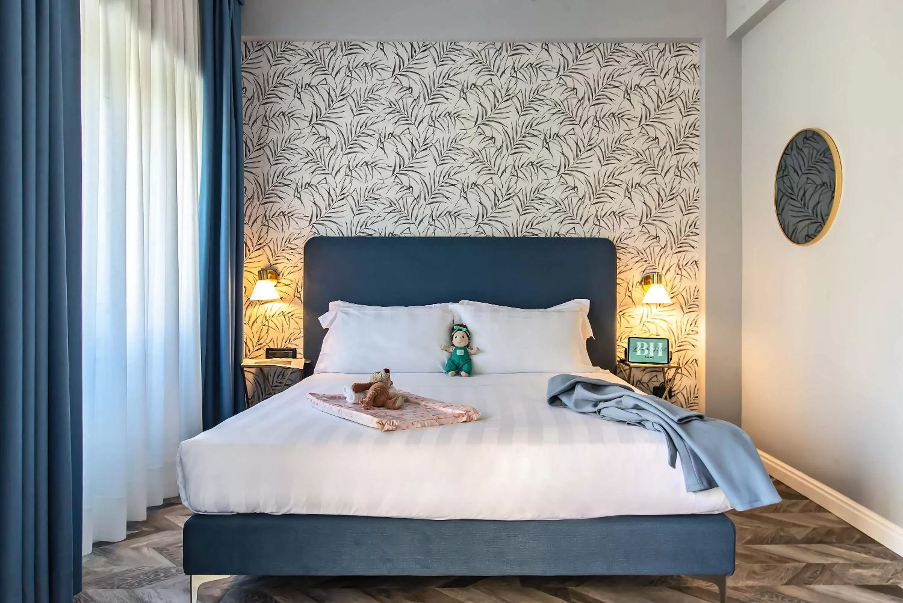 Bed in Bloom Hotel Rome