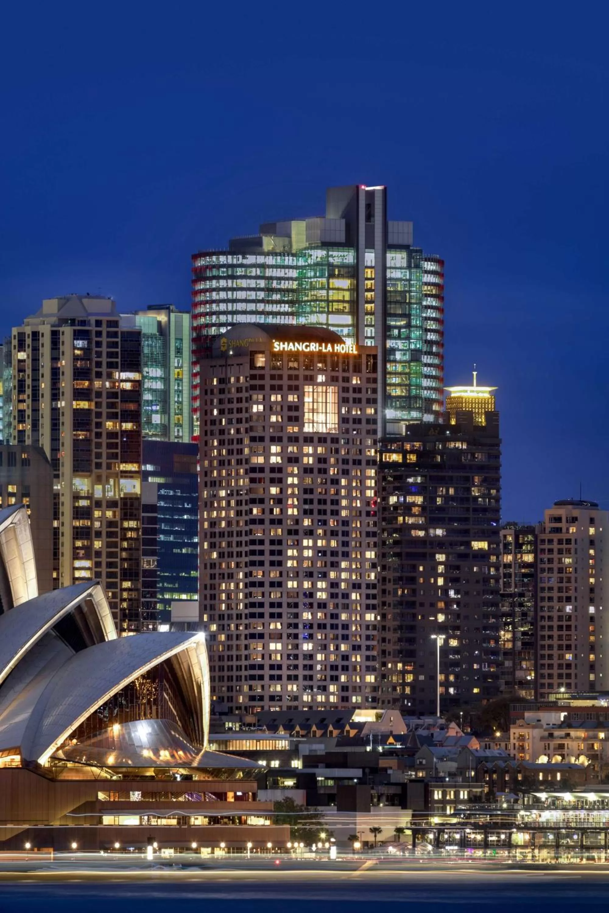 Property building in Shangri-La Sydney
