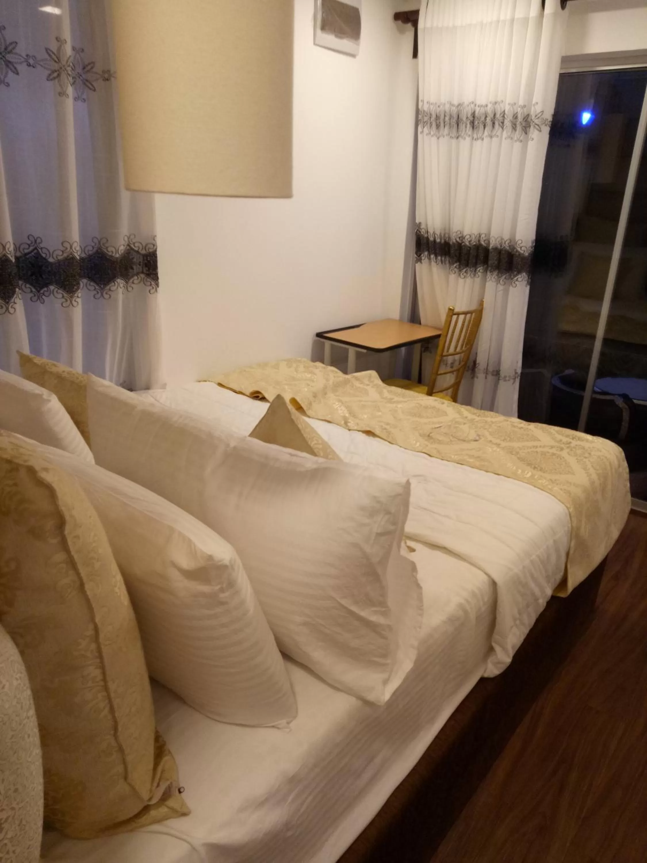 Bed in Box on clouds