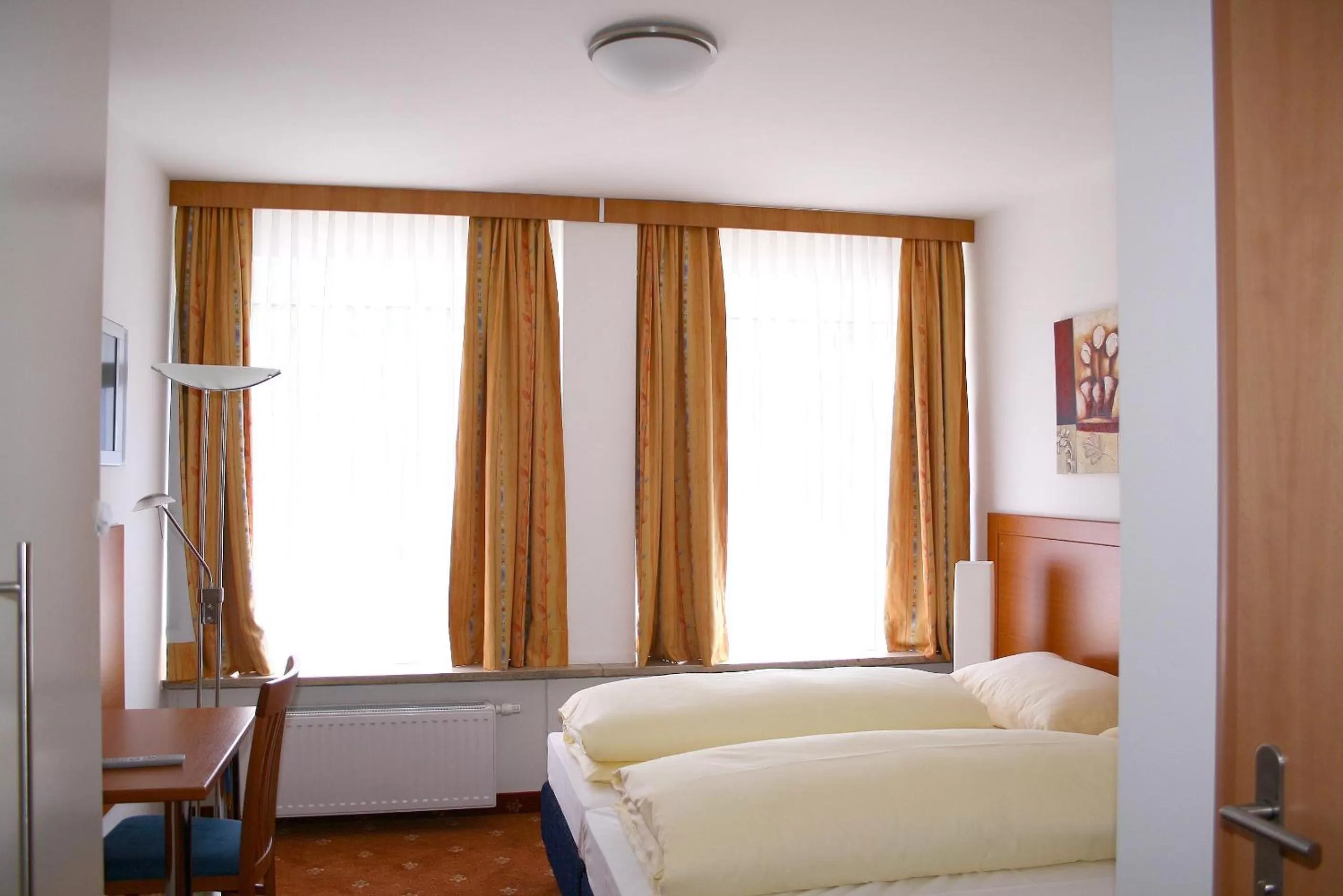 Bed in Hotel Evido Salzburg City Center