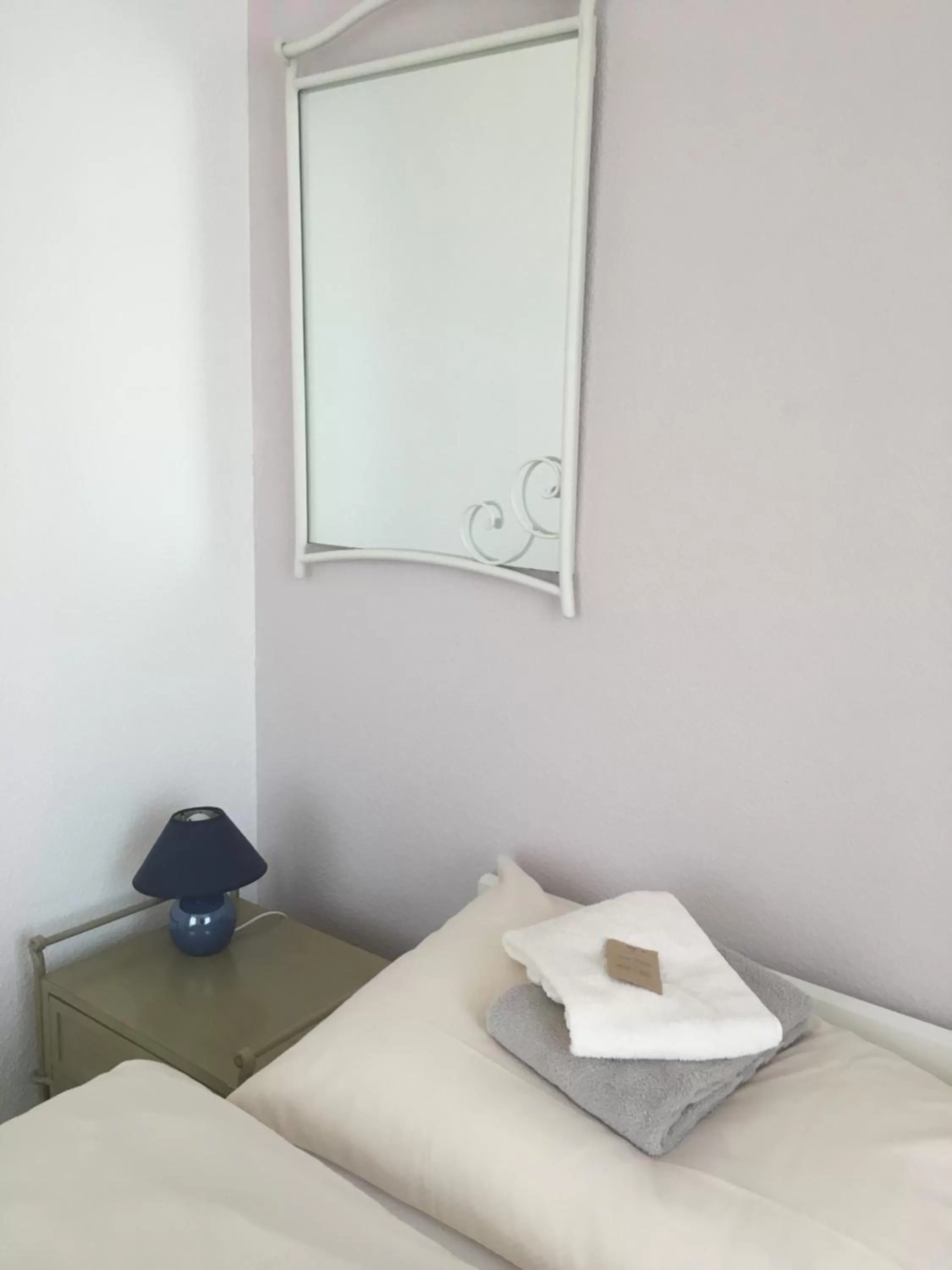 Bed in Hôtel de la Gare