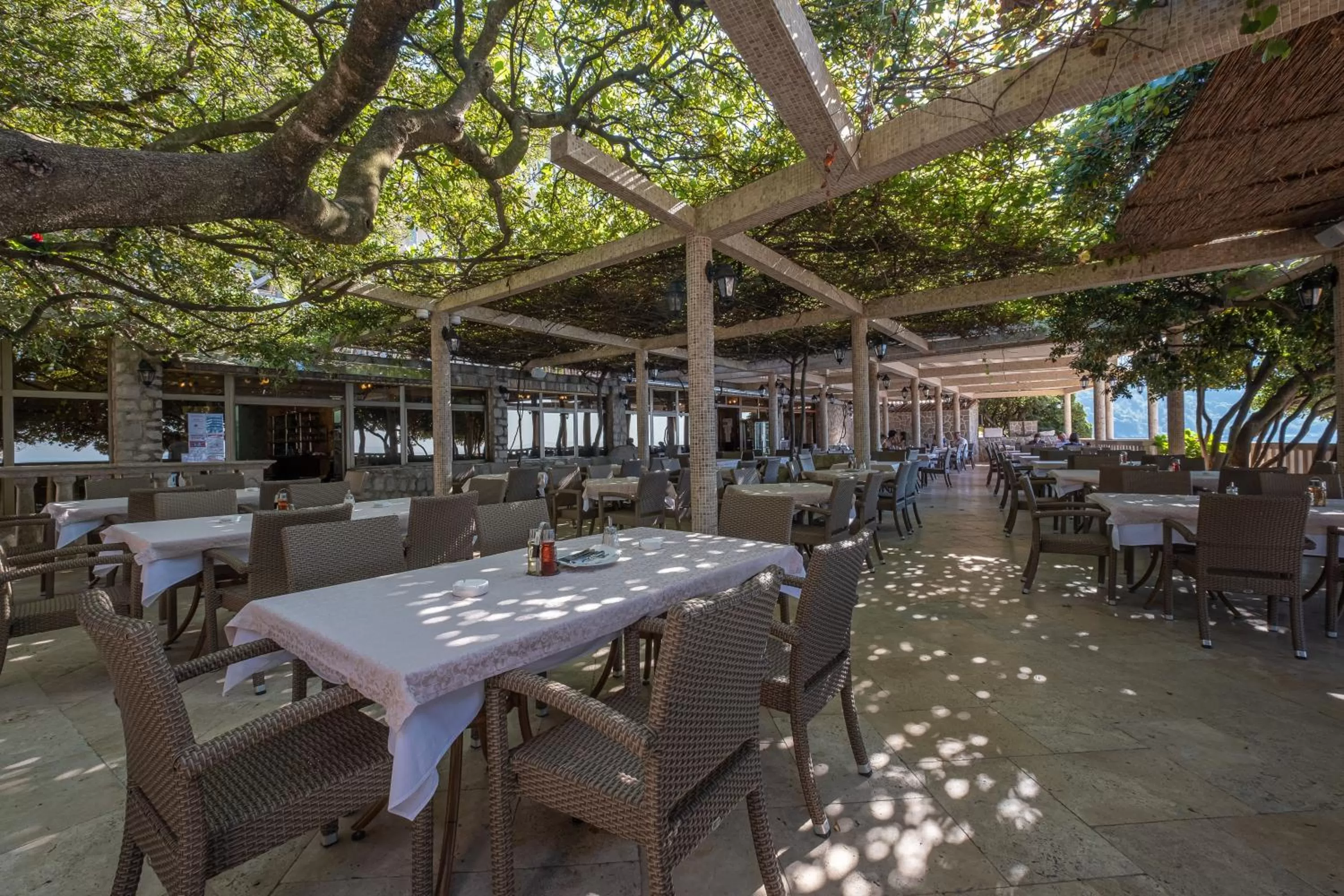 Restaurant/Places to Eat in Dubrave apartmani