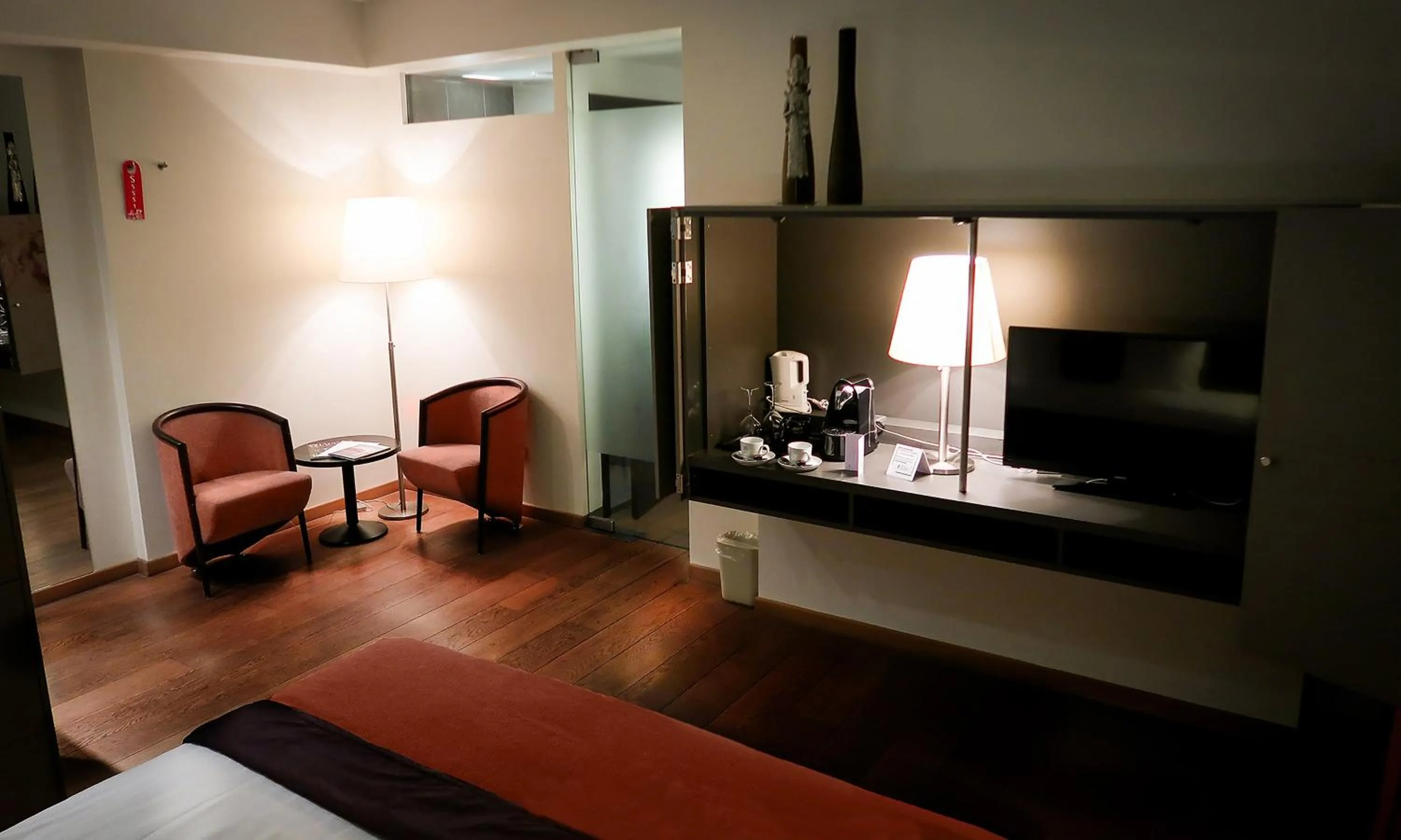 Bedroom in Hotel Van Eyck