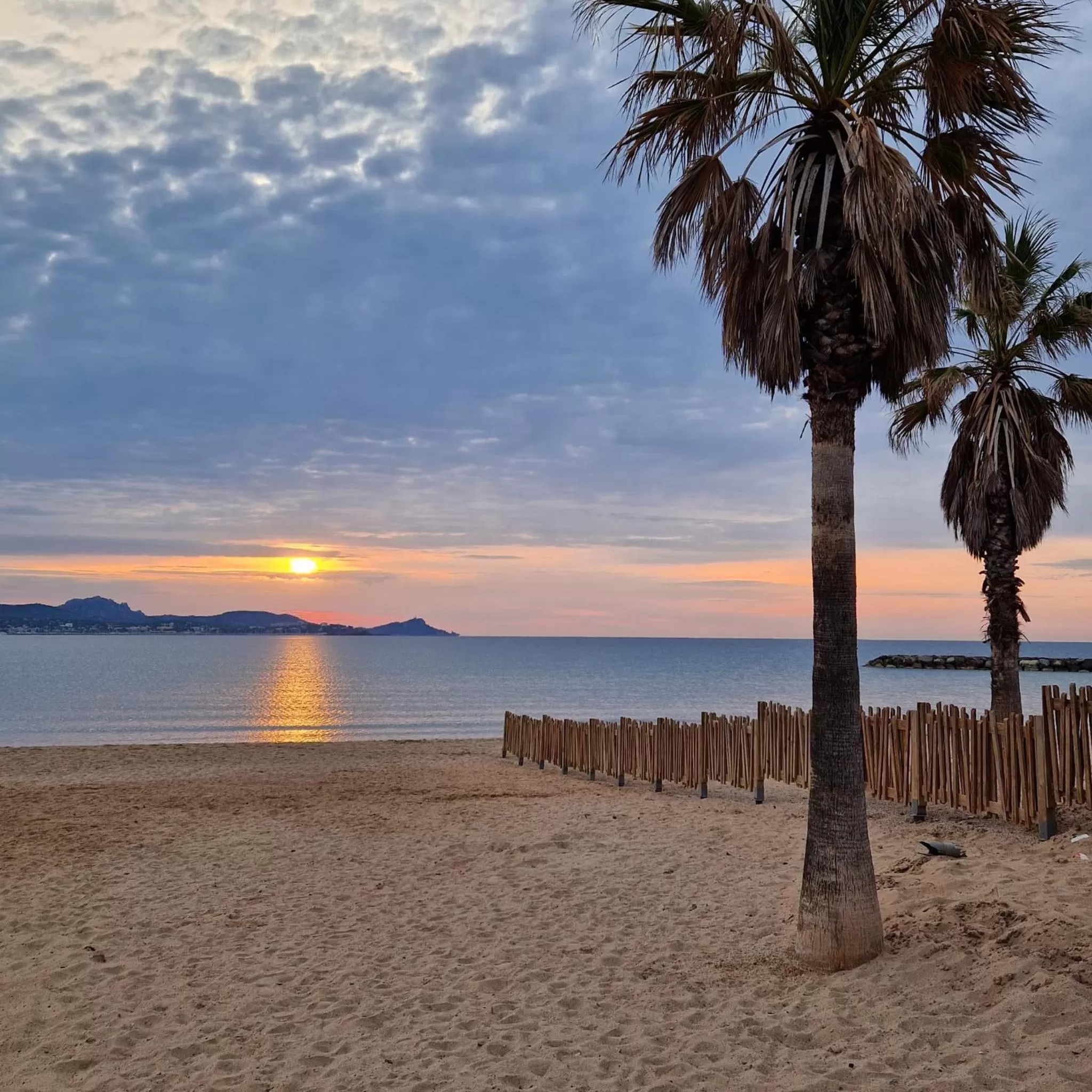 Text overlay in Le Cosy