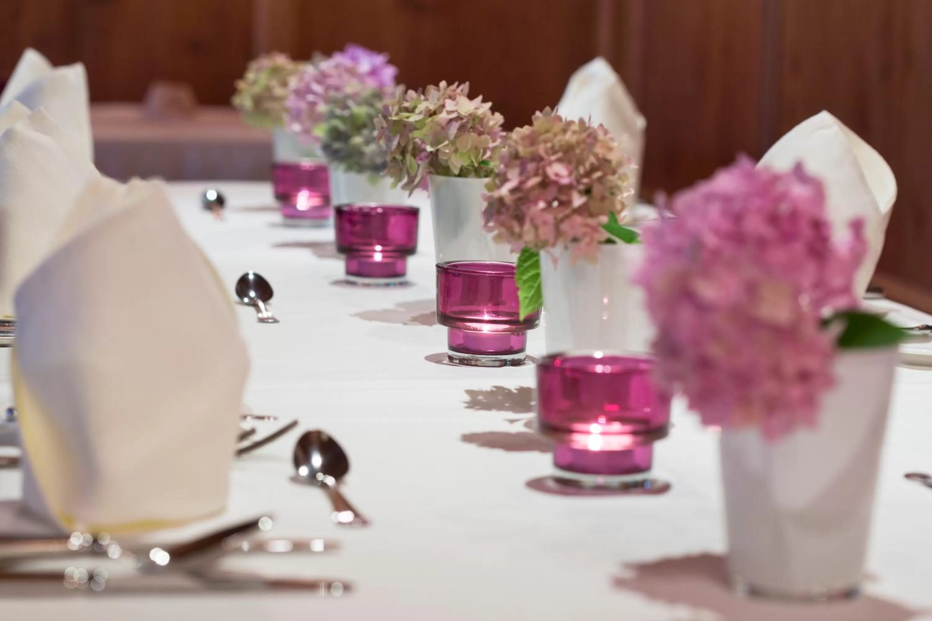 Restaurant/places to eat in ElisabethHotel Premium Private Retreat- Adults only