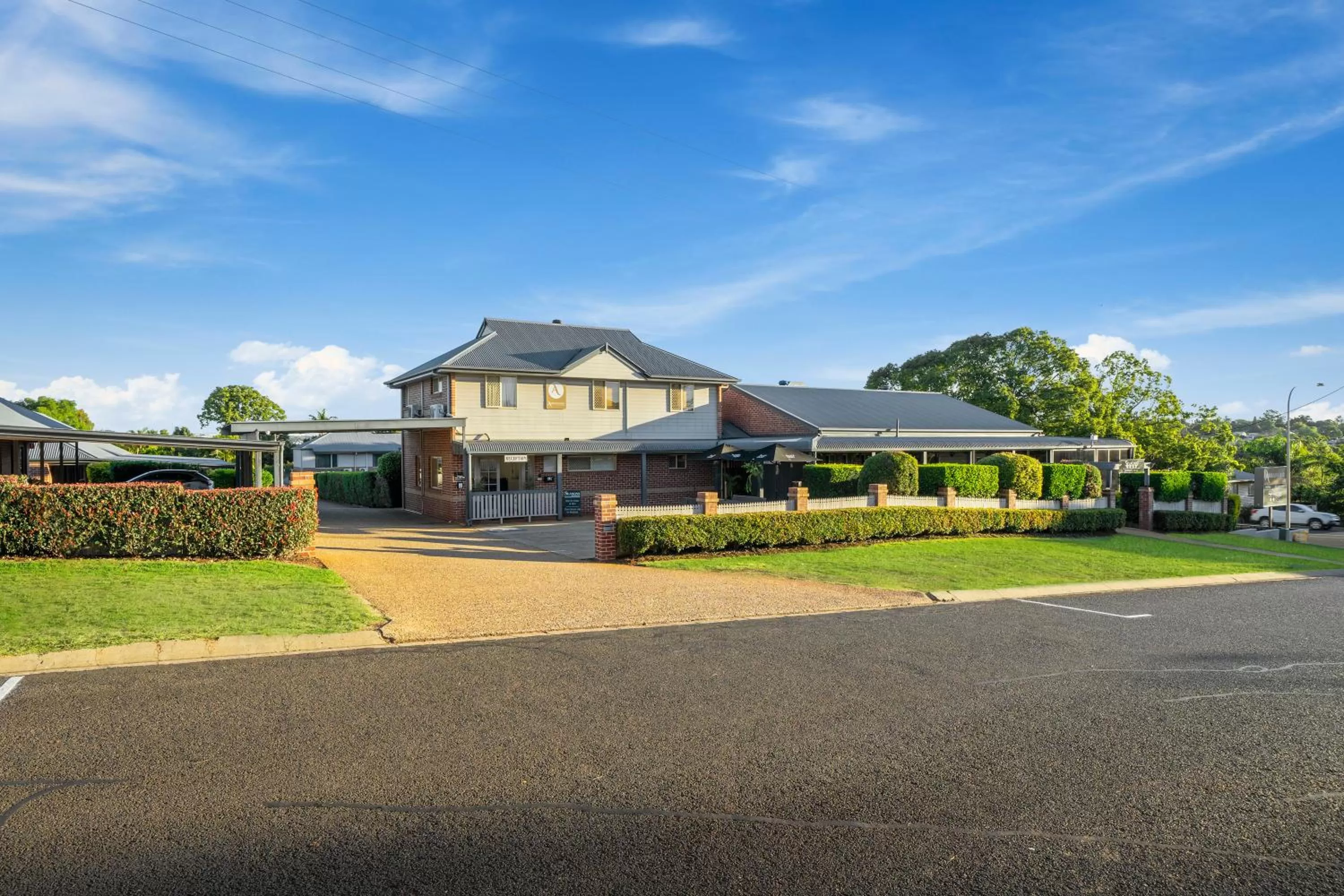 Property building in Ambassador On Ruthven