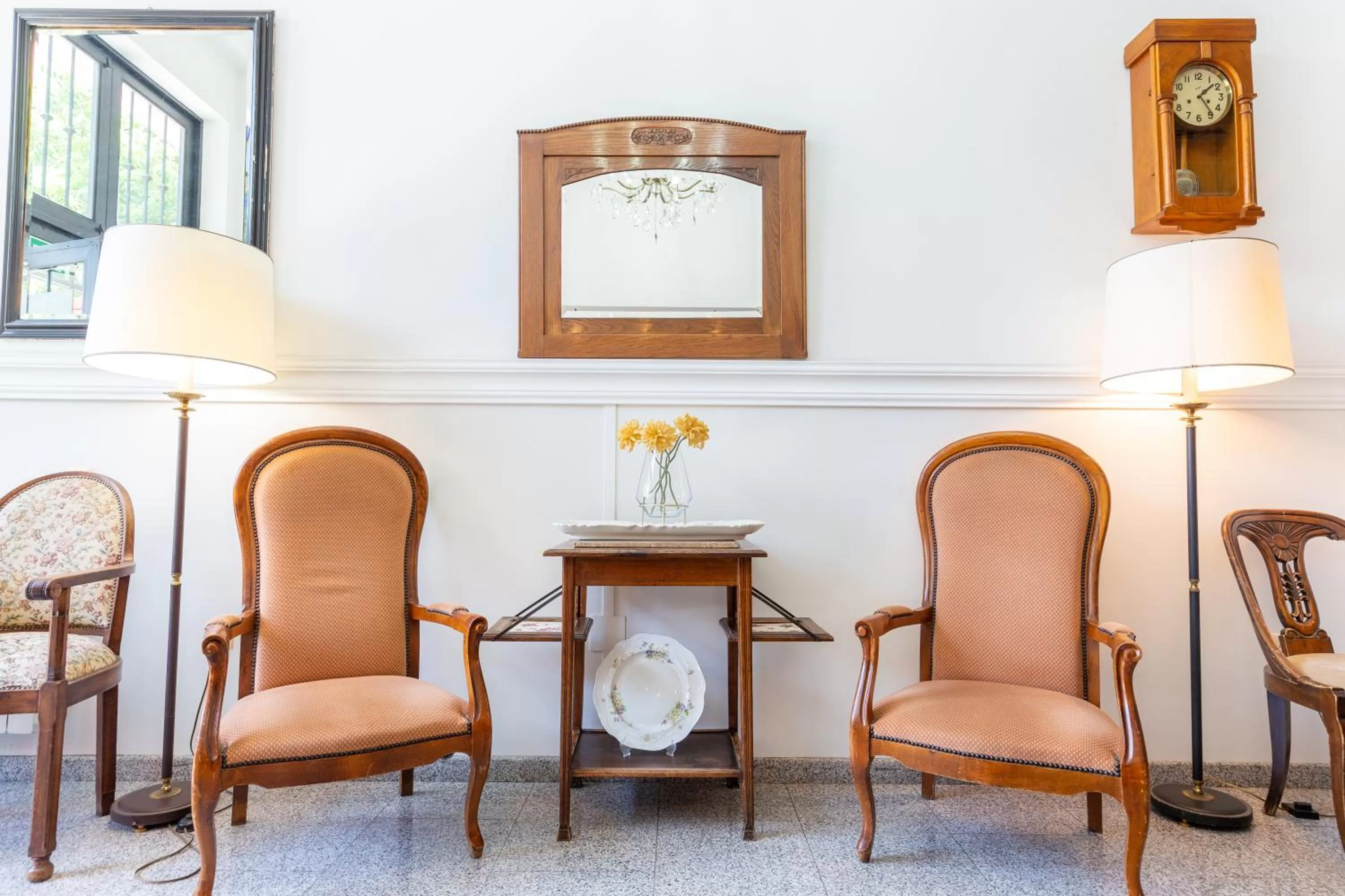 Lobby or reception in Hotel N16