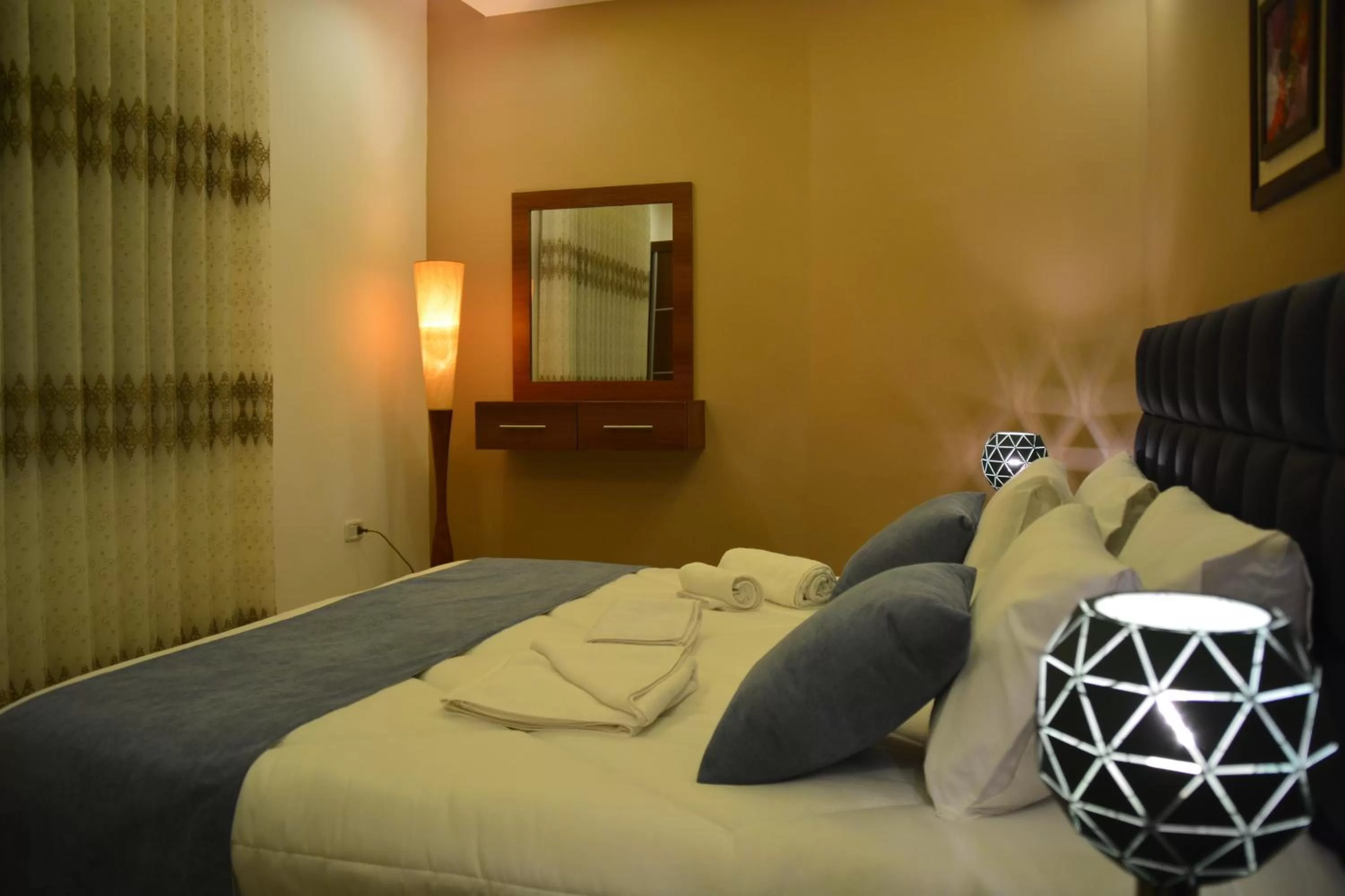 Bedroom, Bed in سما عمان للشقق الفندقية Sama Amman Hotel Apartments