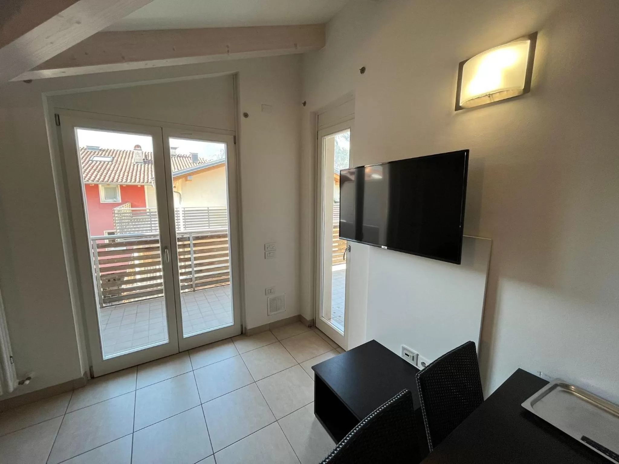 TV and multimedia in 4 Limoni Apartment Resort