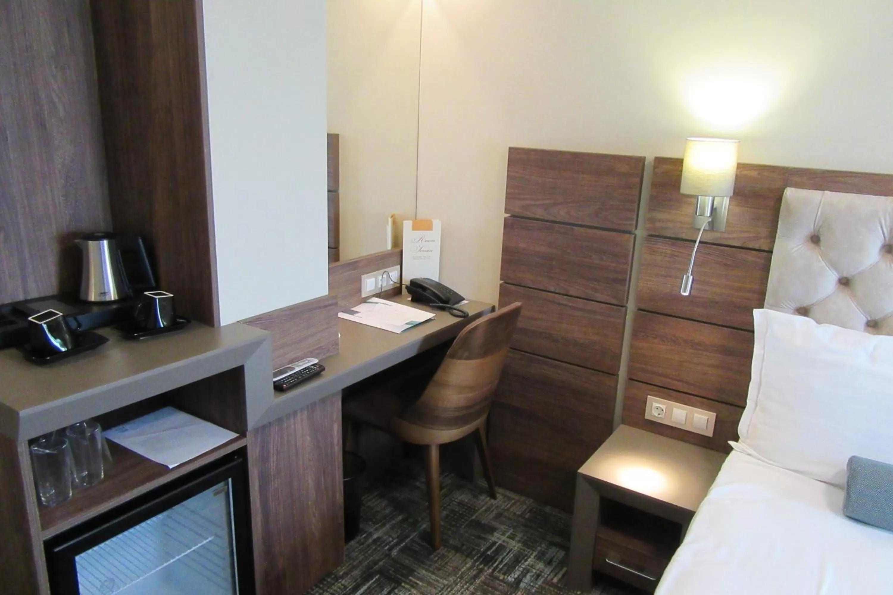 Bed in Hotel Cherno More