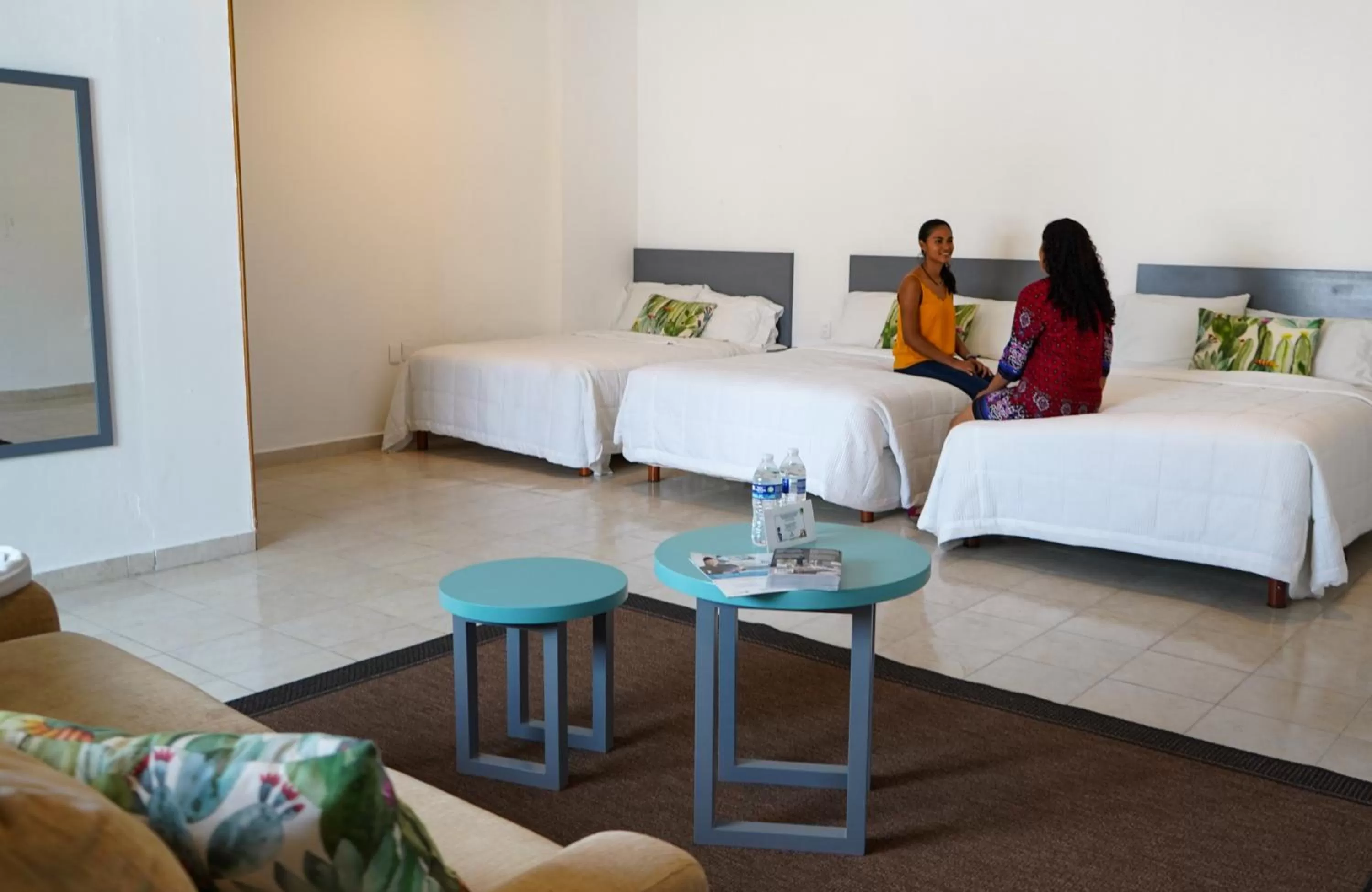 Photo of the whole room, Bed in Hotel & Suites Arges - Centro Chetumal