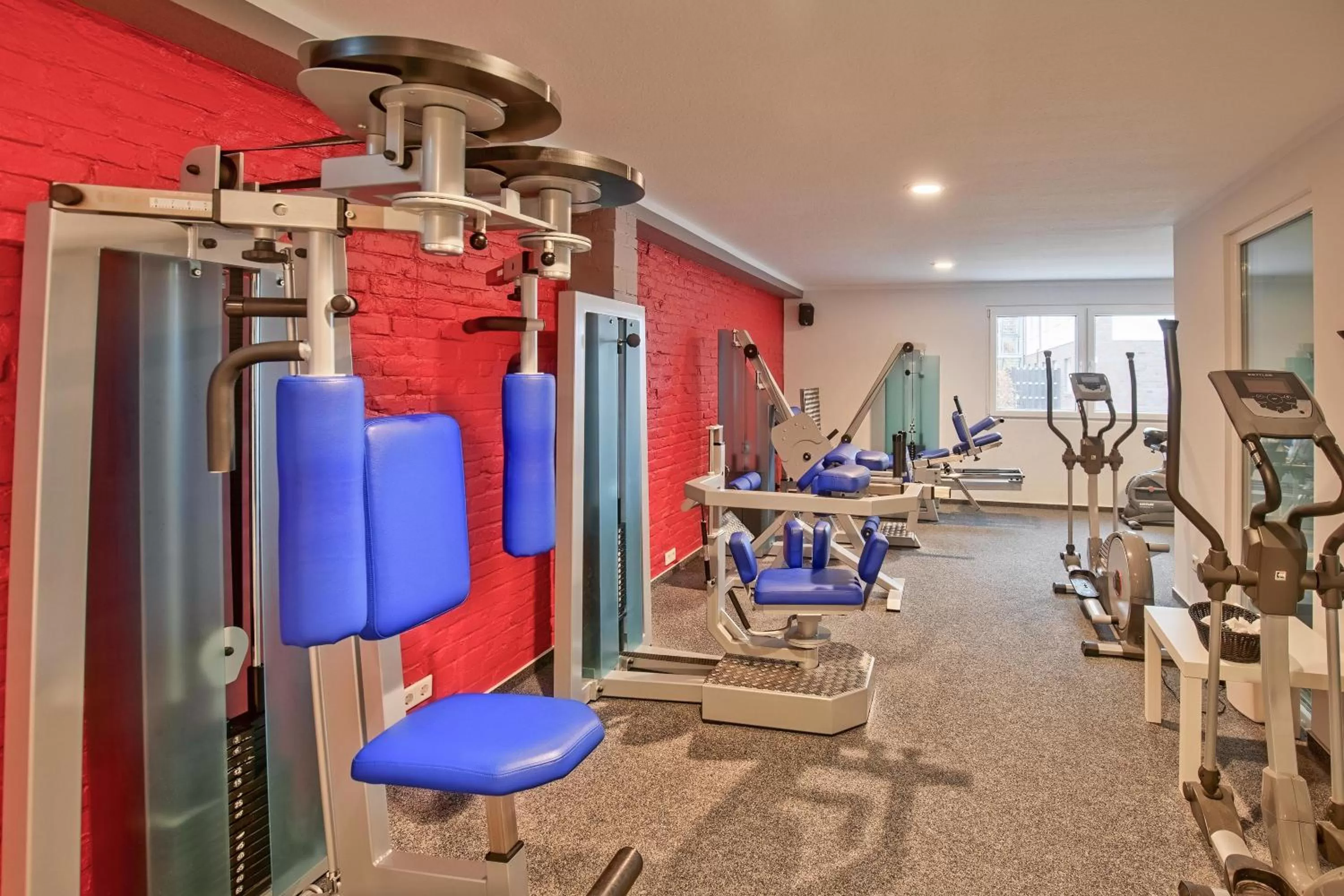 Fitness centre/facilities in Hotel Im Schützenhof, Jever