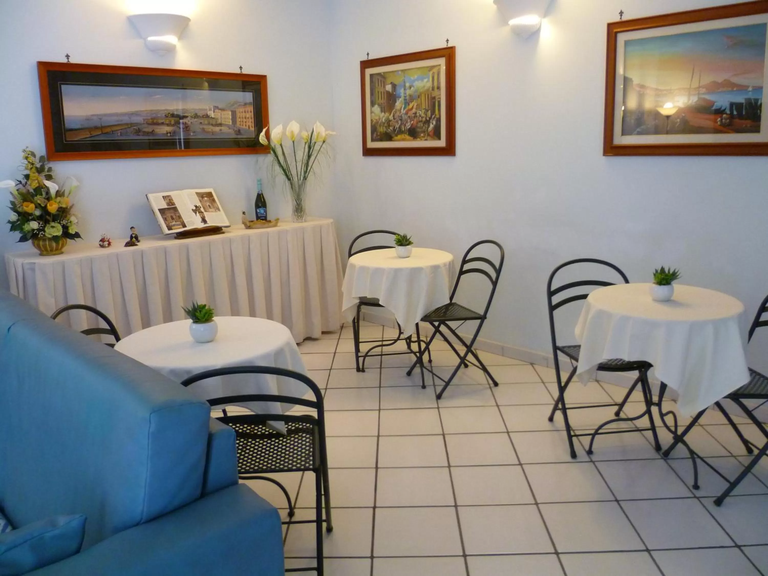 Lounge or bar in B&B Terra Mia Napoli