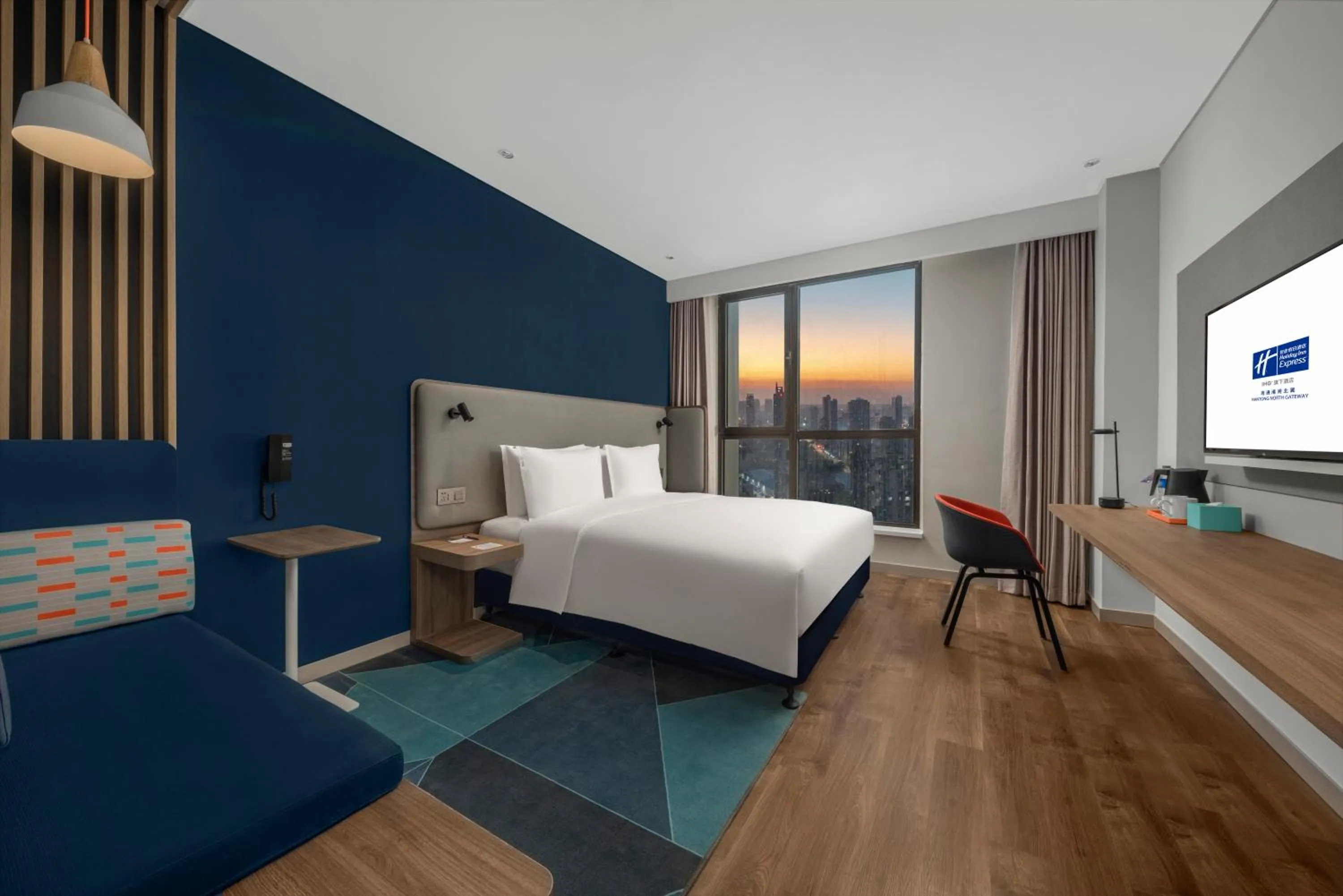 Bed in Holiday Inn Express Nantong North Gateway by IHG