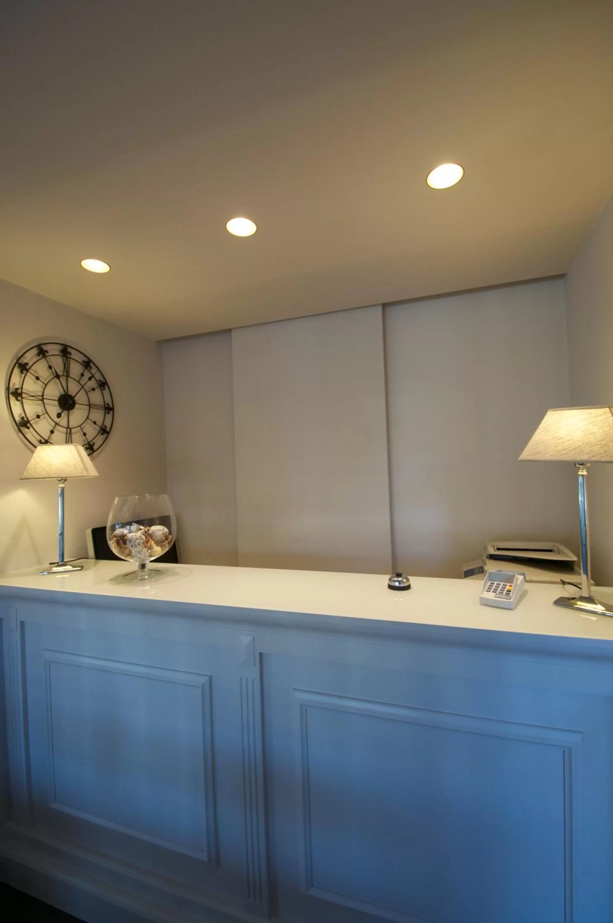 Lobby or reception, Kitchen/Kitchenette in Hotel De Golf