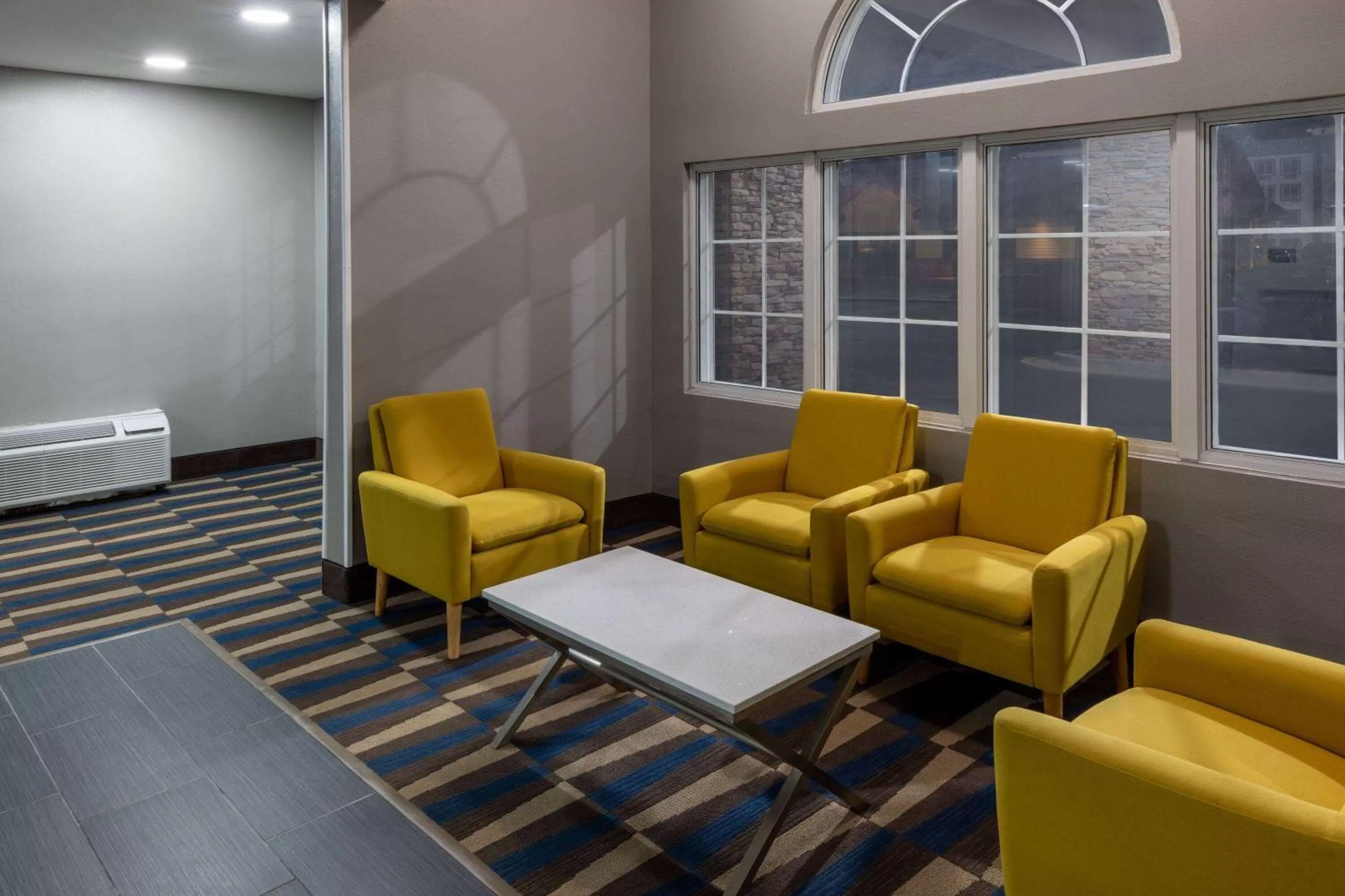 Lobby or reception in Microtel Inn & Suites by Wyndham Bossier City