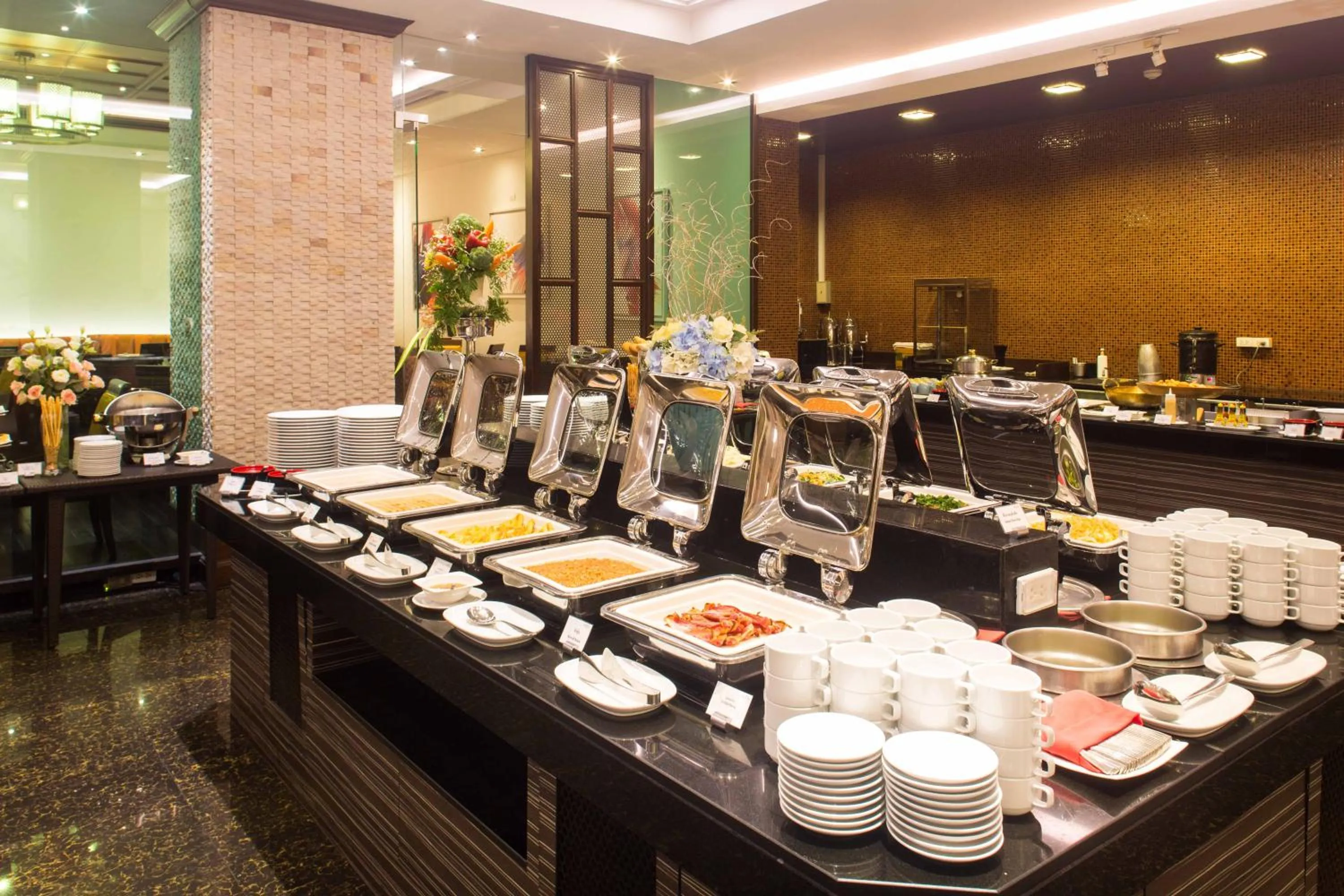 Restaurant/places to eat in Mida Grande Hotel Dhavaravati Nakhon Pathom - SHA PLUS