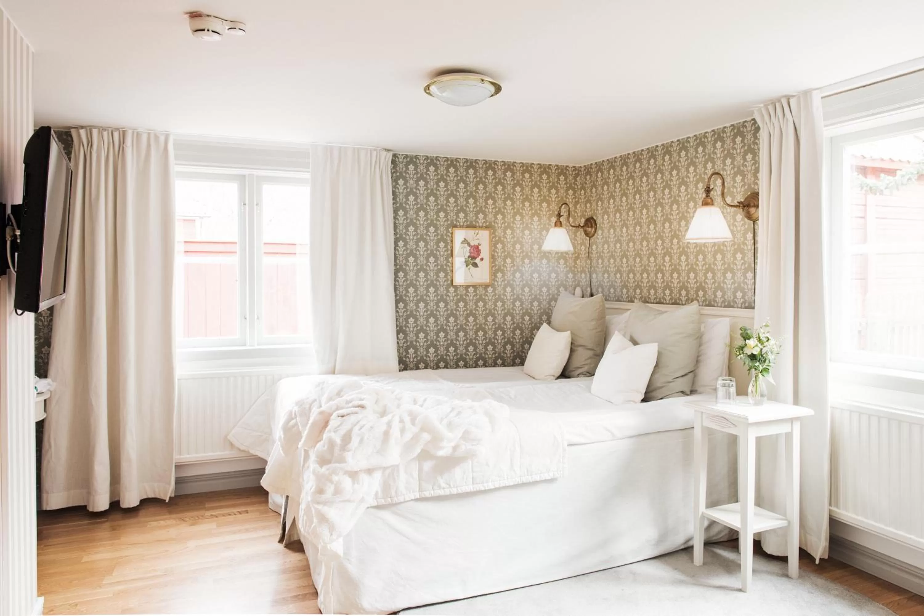 Bed in Hilma Winblads Bed & Breakfast