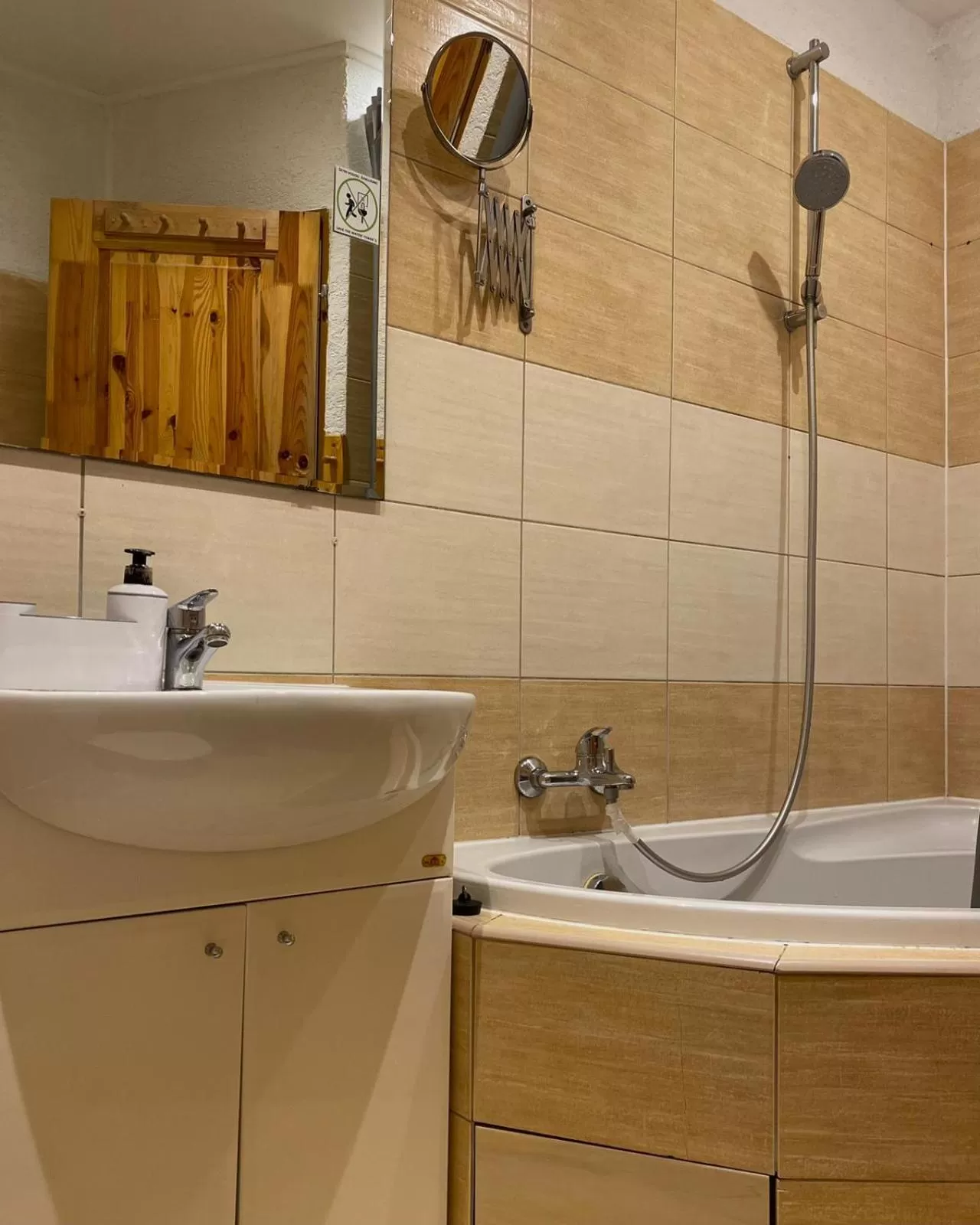 Bathroom in Spa & Pool Apartment Hotel - Restaurant VILLA IVICA