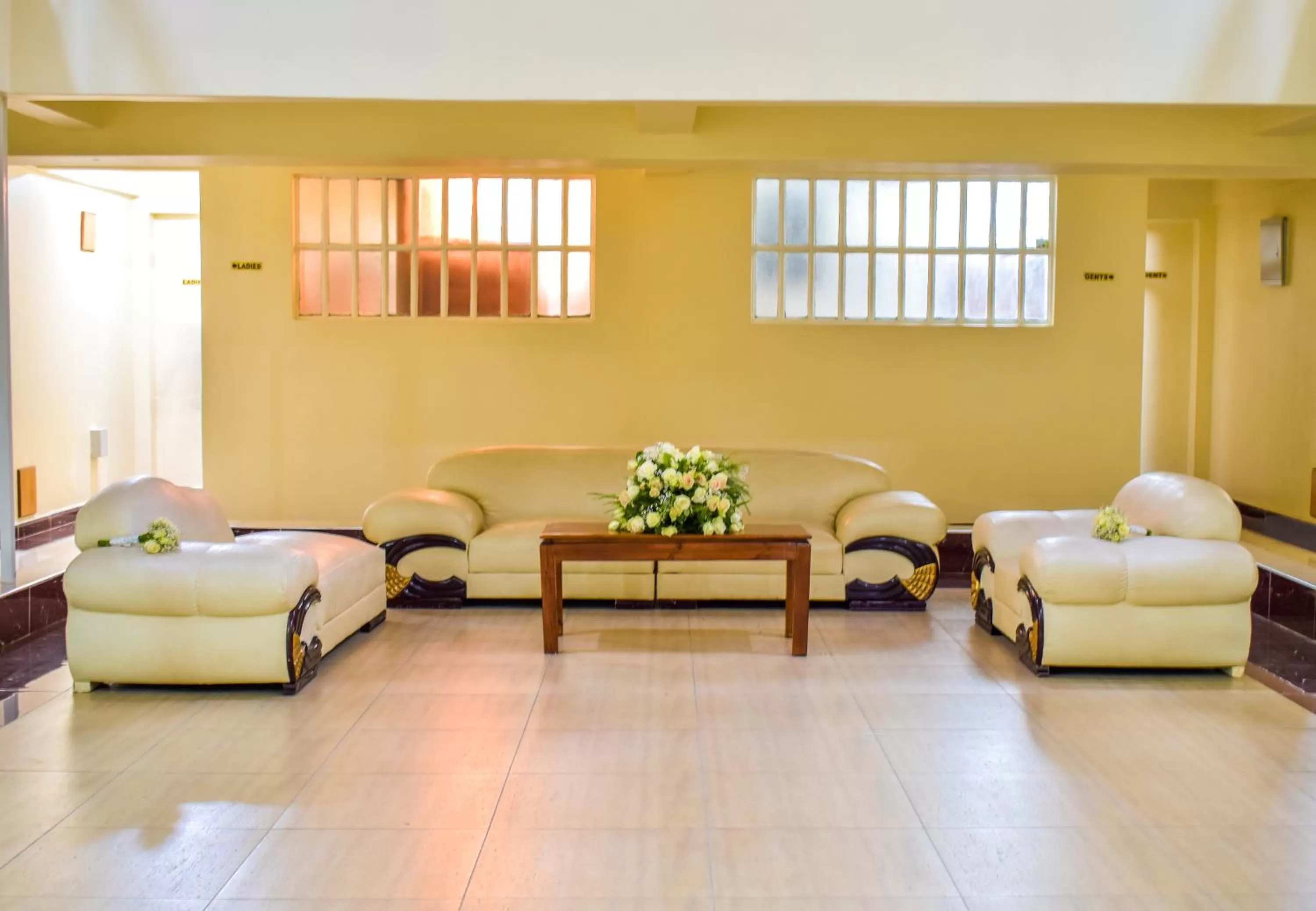 Lobby or reception, Seating Area in Royal Green Gardens Resort