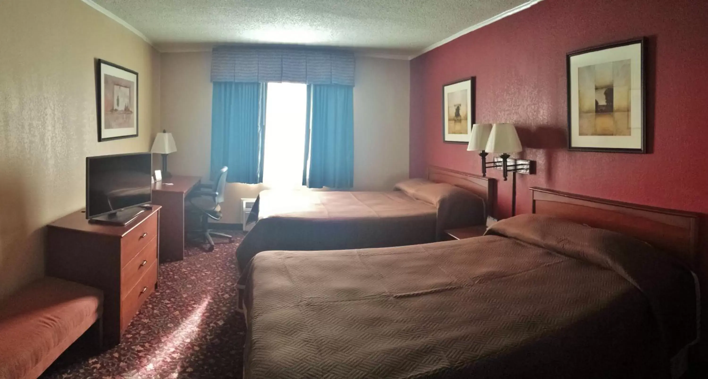 Double Room with Two Double Beds - Non-Smoking in Travelodge by Wyndham Beckley Double Room with Two Double Beds - Non-Smoking in Travelodge by Wyndham Beckley